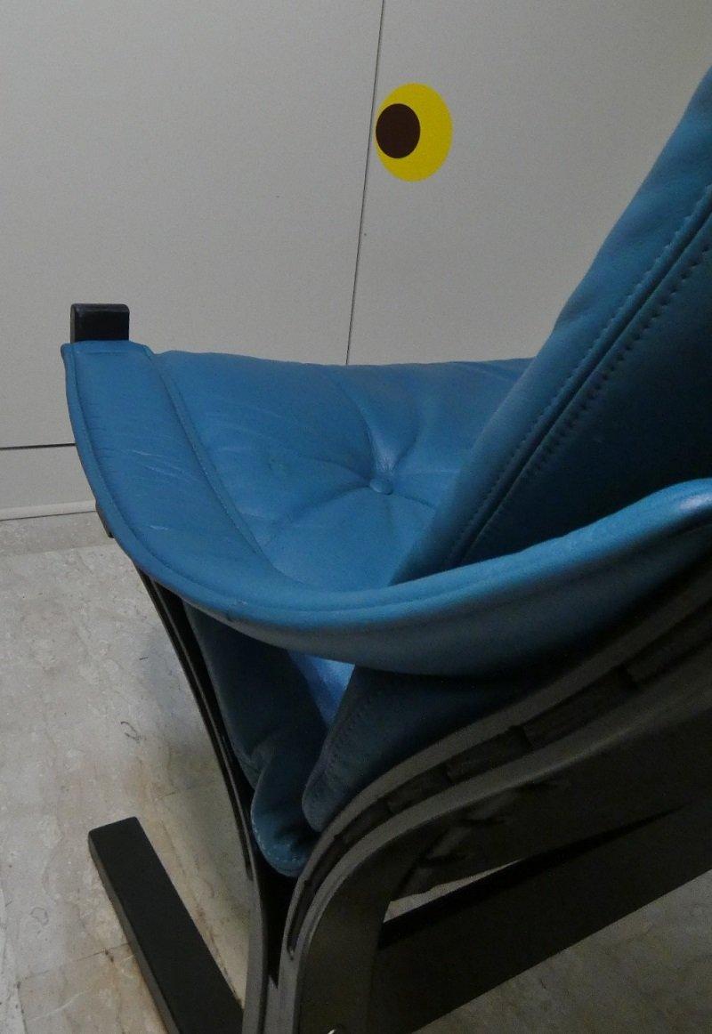 Siesta armchair in wood and leather by Ingmar Relling for Westnofa Vestlandske For Sale 5