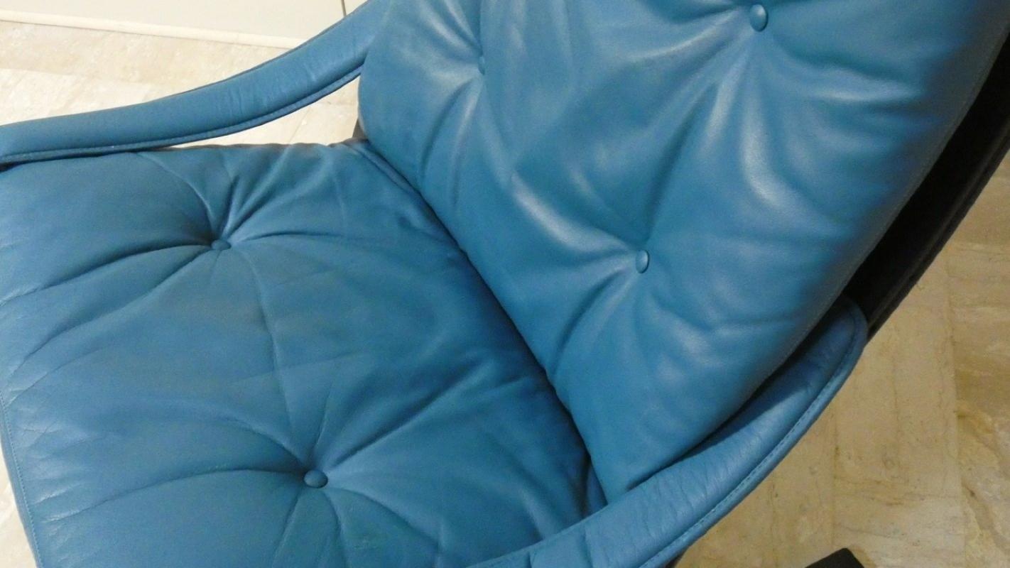 Siesta armchair in wood and leather by Ingmar Relling for Westnofa Vestlandske In Excellent Condition For Sale In modena, Emilia-Romagna