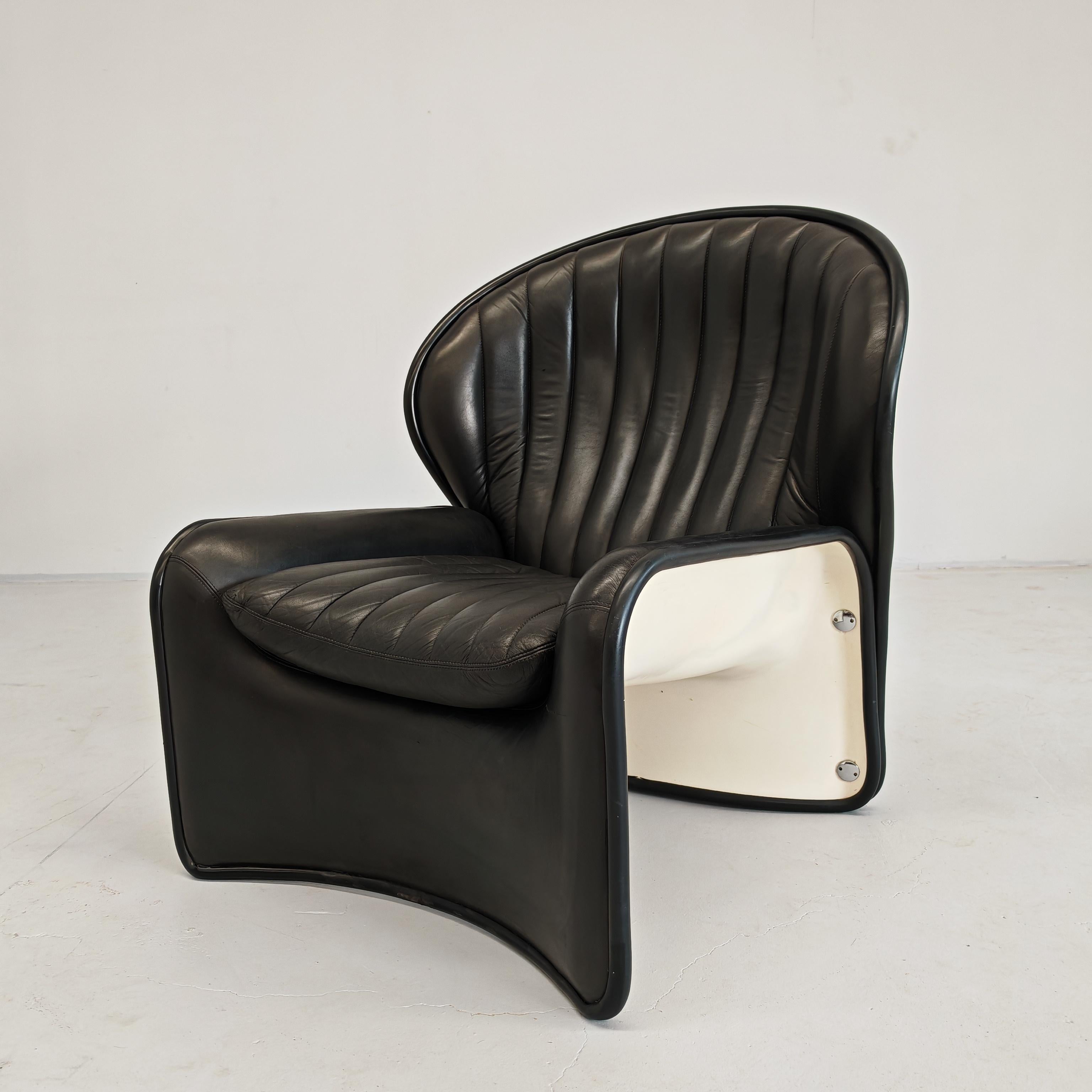 Altro Poltrona Space Age in pelle  