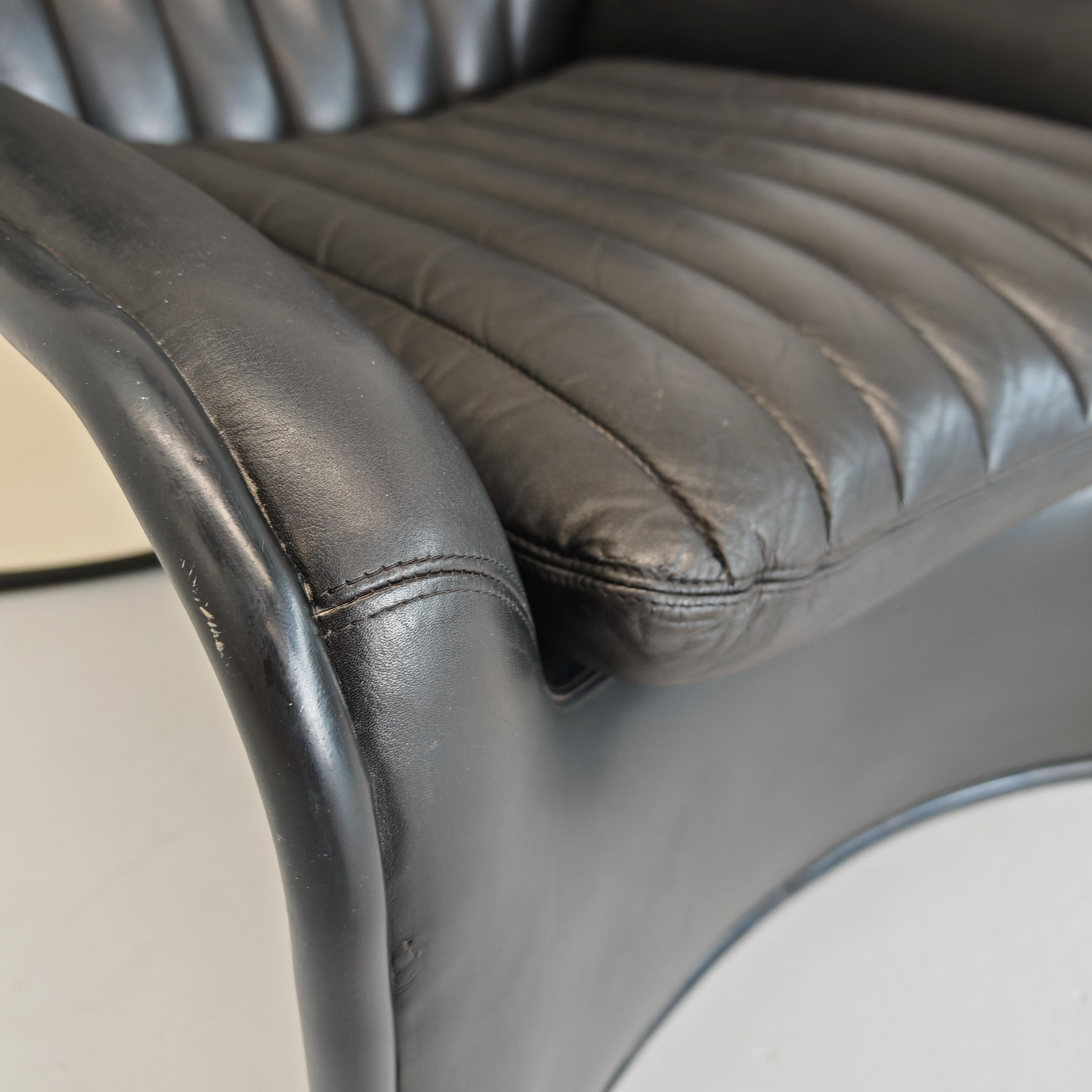 20th Century Poltrona Space Age in pelle  