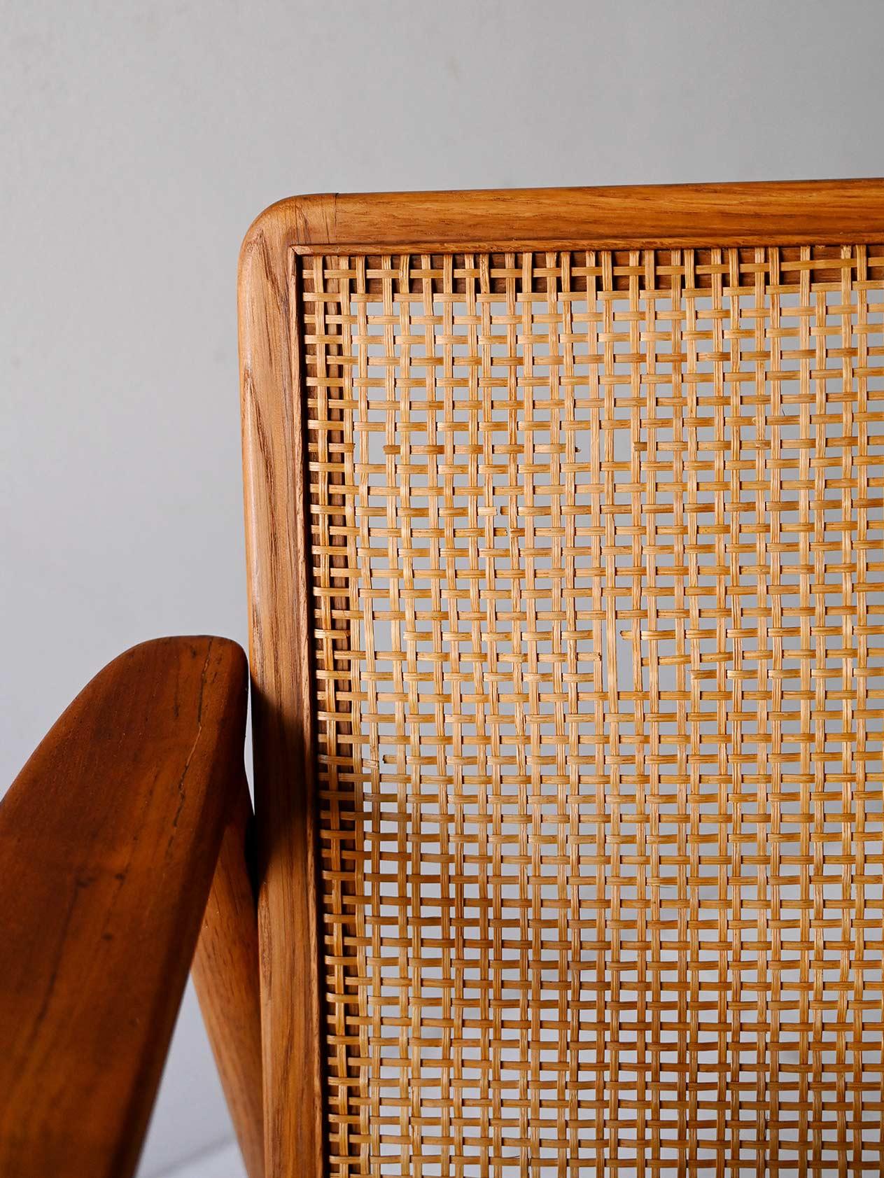 Poltrona svedese in teak di Folke Ohlsson per DUX in vendita 6