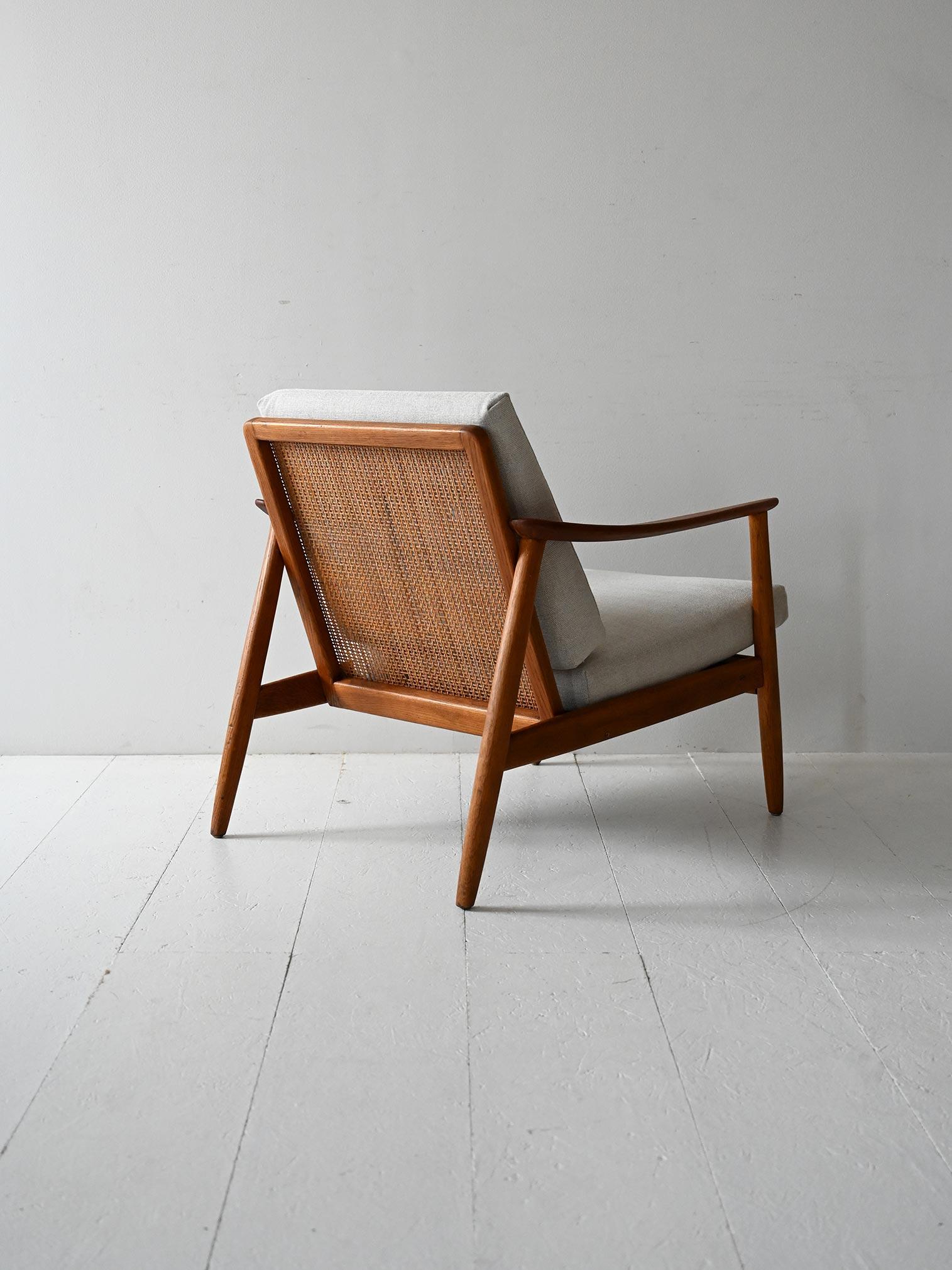 Scandinavo moderno Poltrona svedese in teak di Folke Ohlsson per DUX in vendita