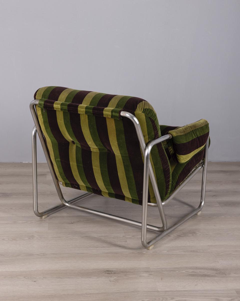 Poltrona vintage anni 70 in velluto design G. Faleschini per Mariani im Angebot 1