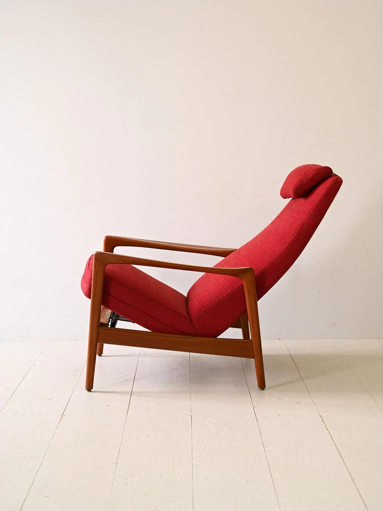 Vintage reclining armchair by Folke Ohlsson In Good Condition For Sale In Brescia, IT