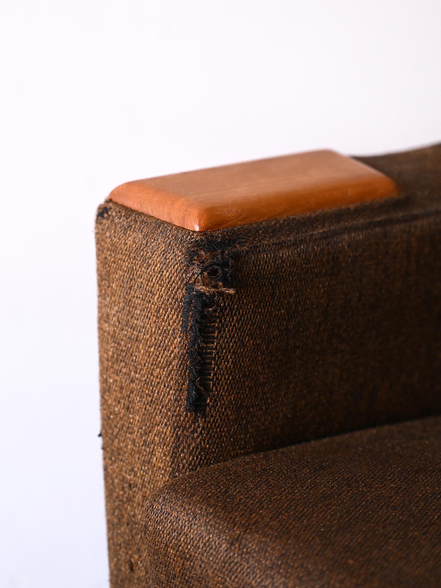 Skandinavischer Vintage-Sessel mit Originalstoff im Zustand „Gut“ im Angebot in Brescia, IT