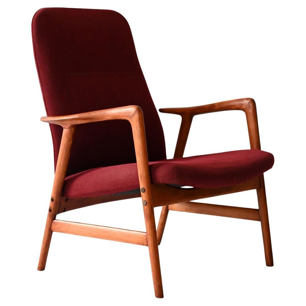 Sillón escandinavo vintage de la línea Studio en venta