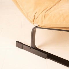 "Wave" armchair by Giovanni Offredi for Saporiti