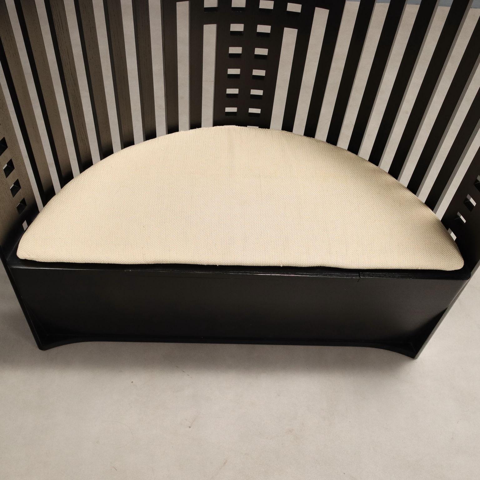 Poltrona 'Willow' di Charles Rennie Mackintosh per Cassina Anni 80 In condizioni buone in vendita a Milano, IT