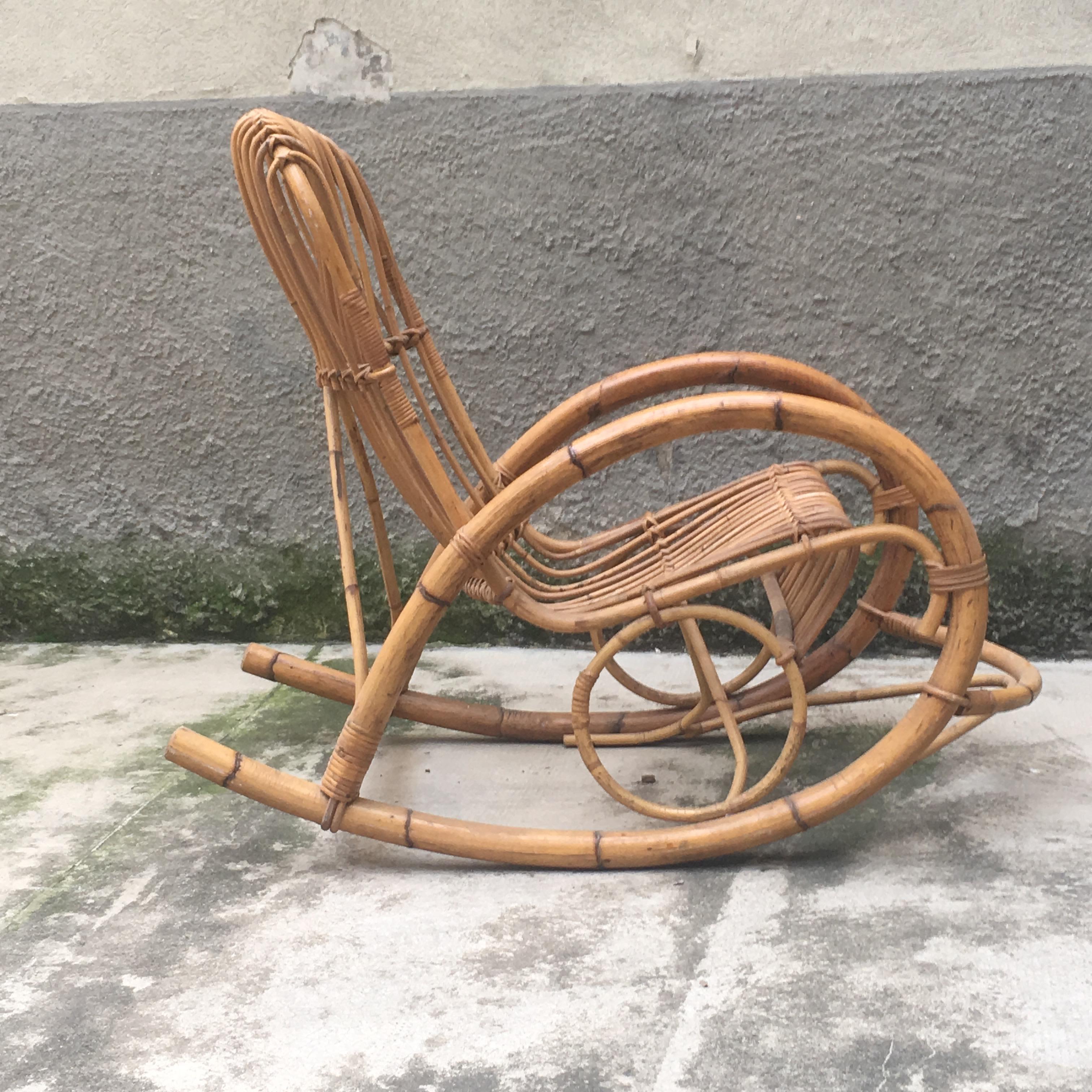 Mid-Century moderno Poltroncina a Dondolo in Bambù - Italia - Anni '60 in vendita