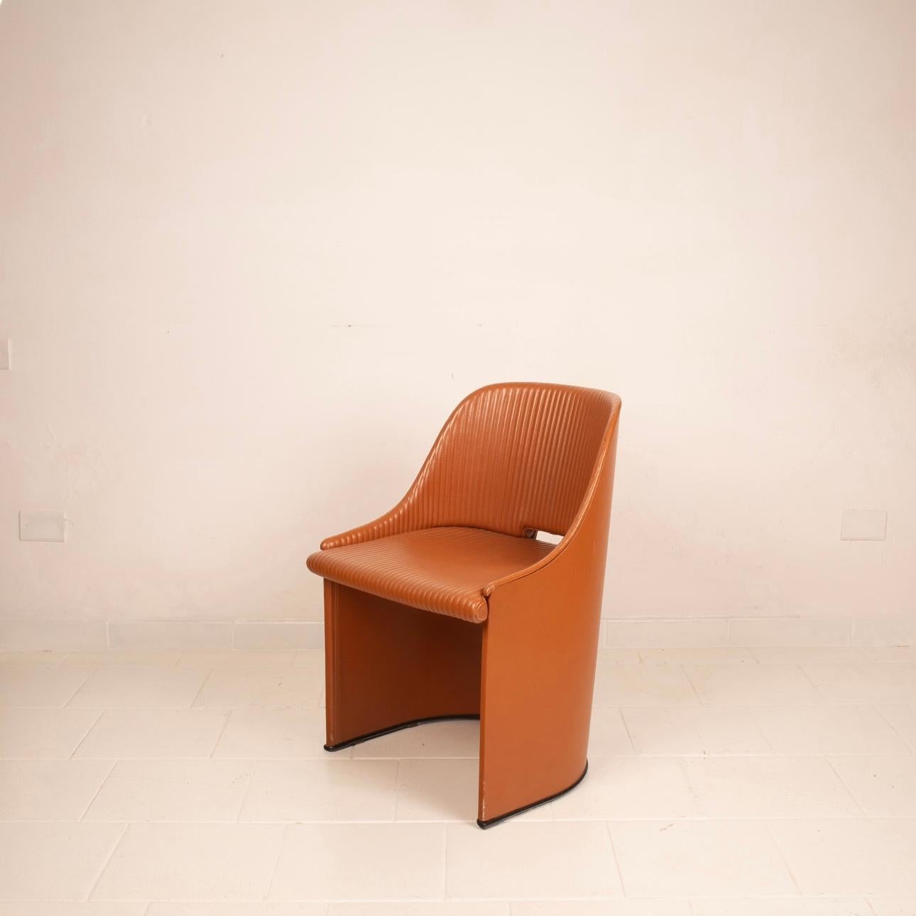 Artona Leather Armchair by Afra and Tobia Scarpa for Maxalto For Sale 7