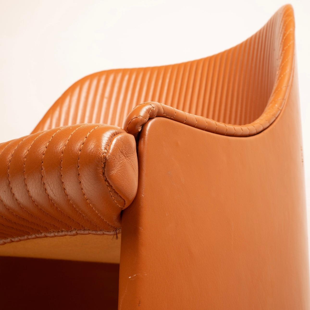 Artona Leather Armchair by Afra and Tobia Scarpa for Maxalto For Sale 2