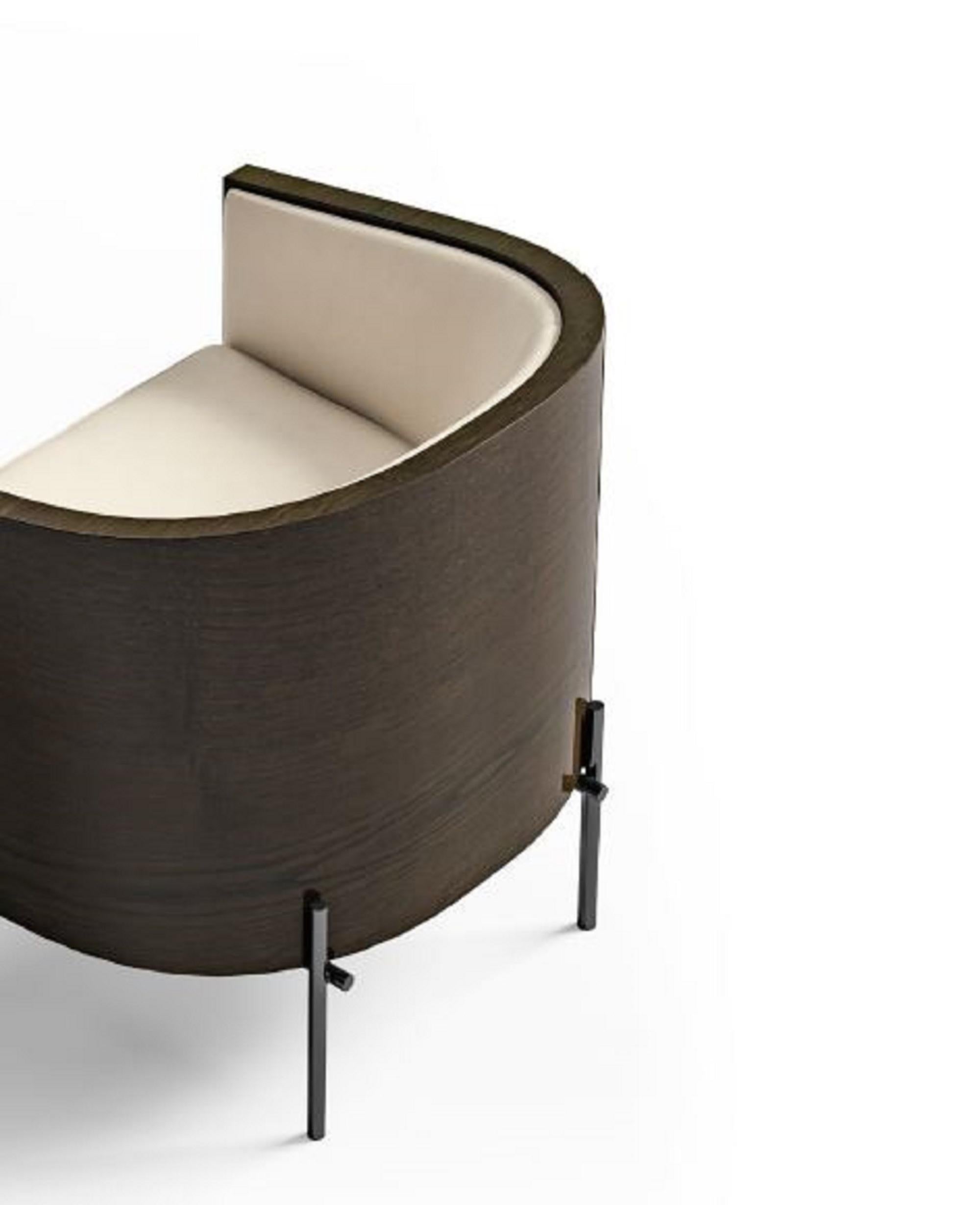 Perfect Time Lounge - par Malerba
Le Perfect Time Lounge est une expression moderne de l'élégance, définie par des lignes épurées et essentielles et une silhouette minimaliste. Conçue pour un living in Design/One contemporain, elle offre confort,