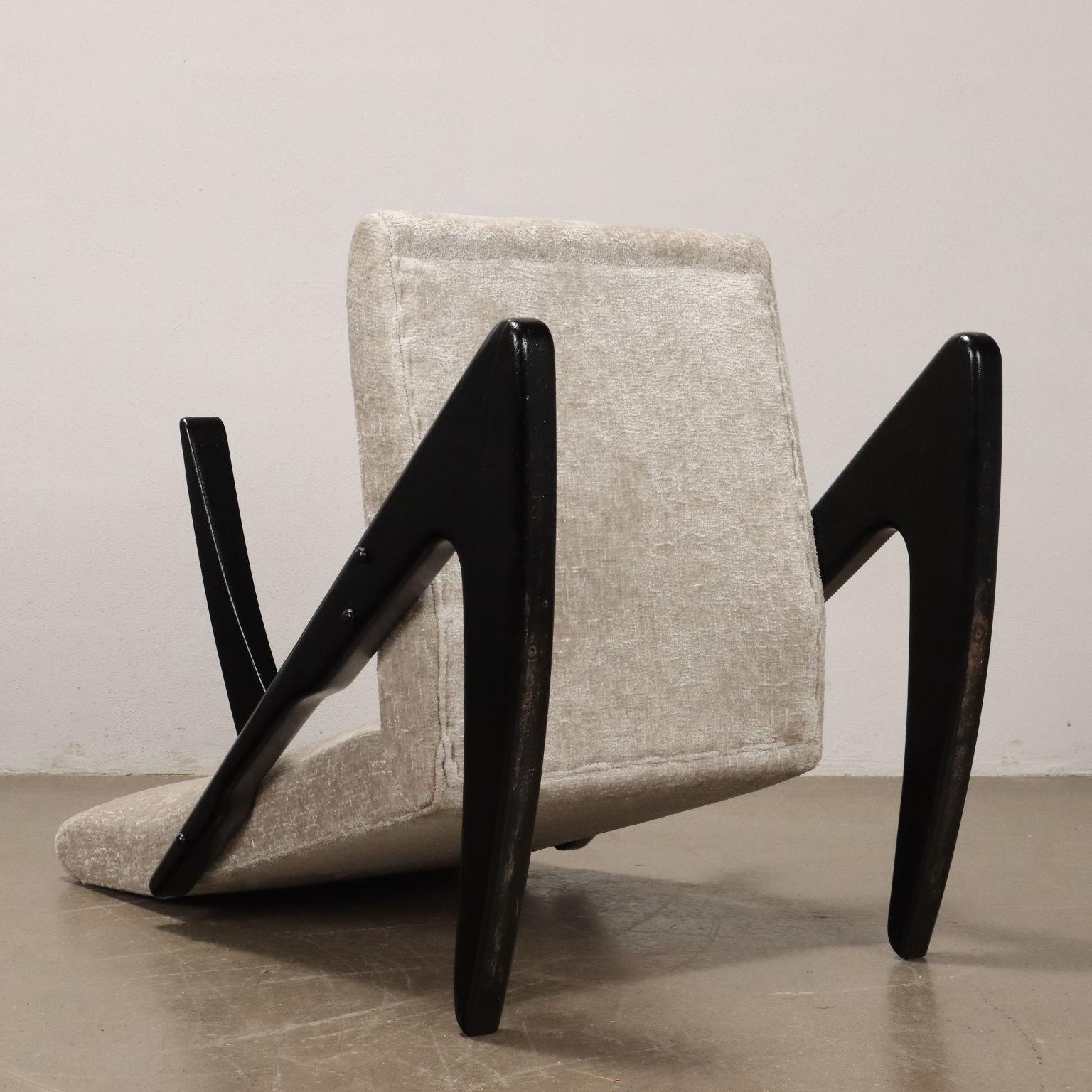 Chaises à bascule argentines 1950 en vente 3