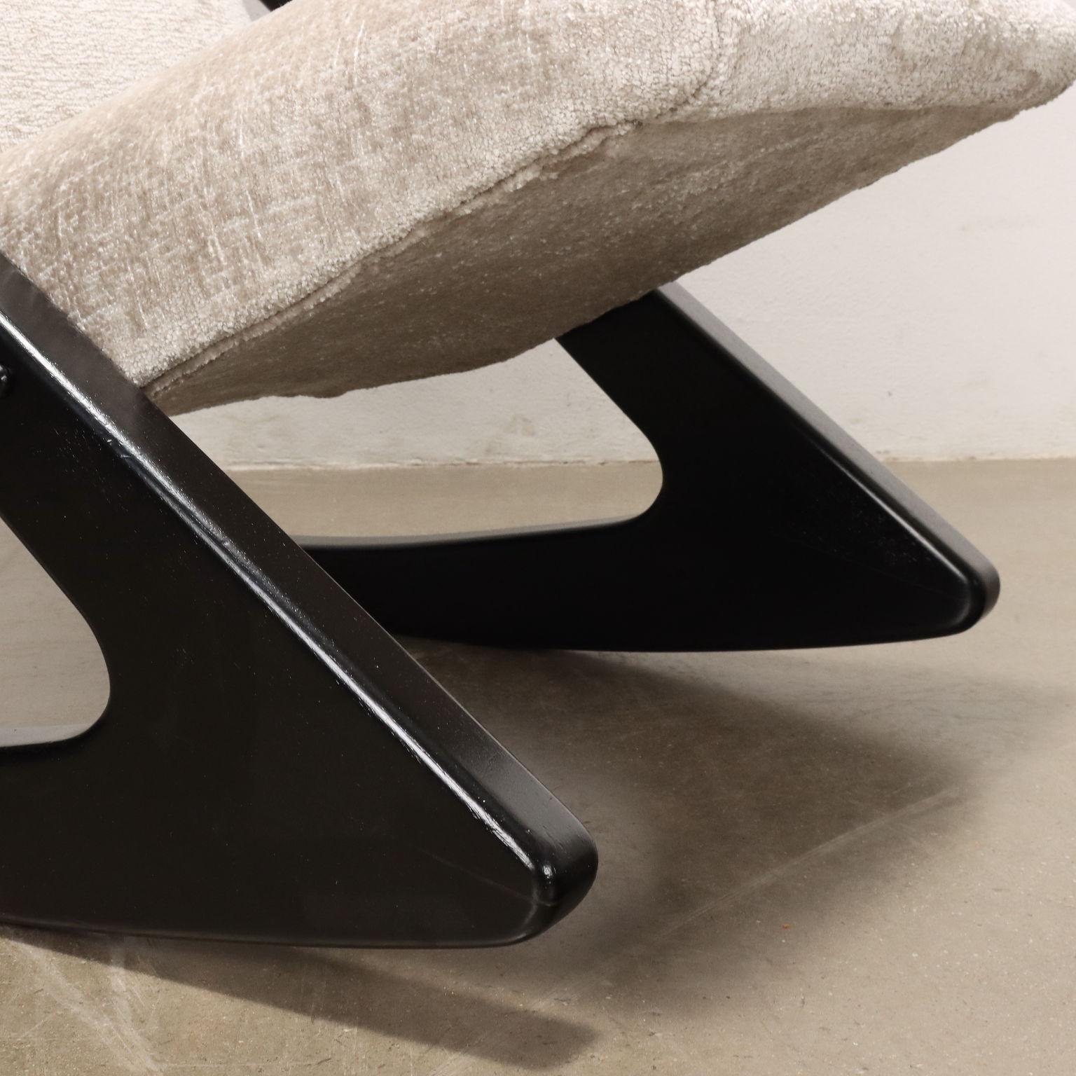 Velours Chaises à bascule argentines 1950 en vente