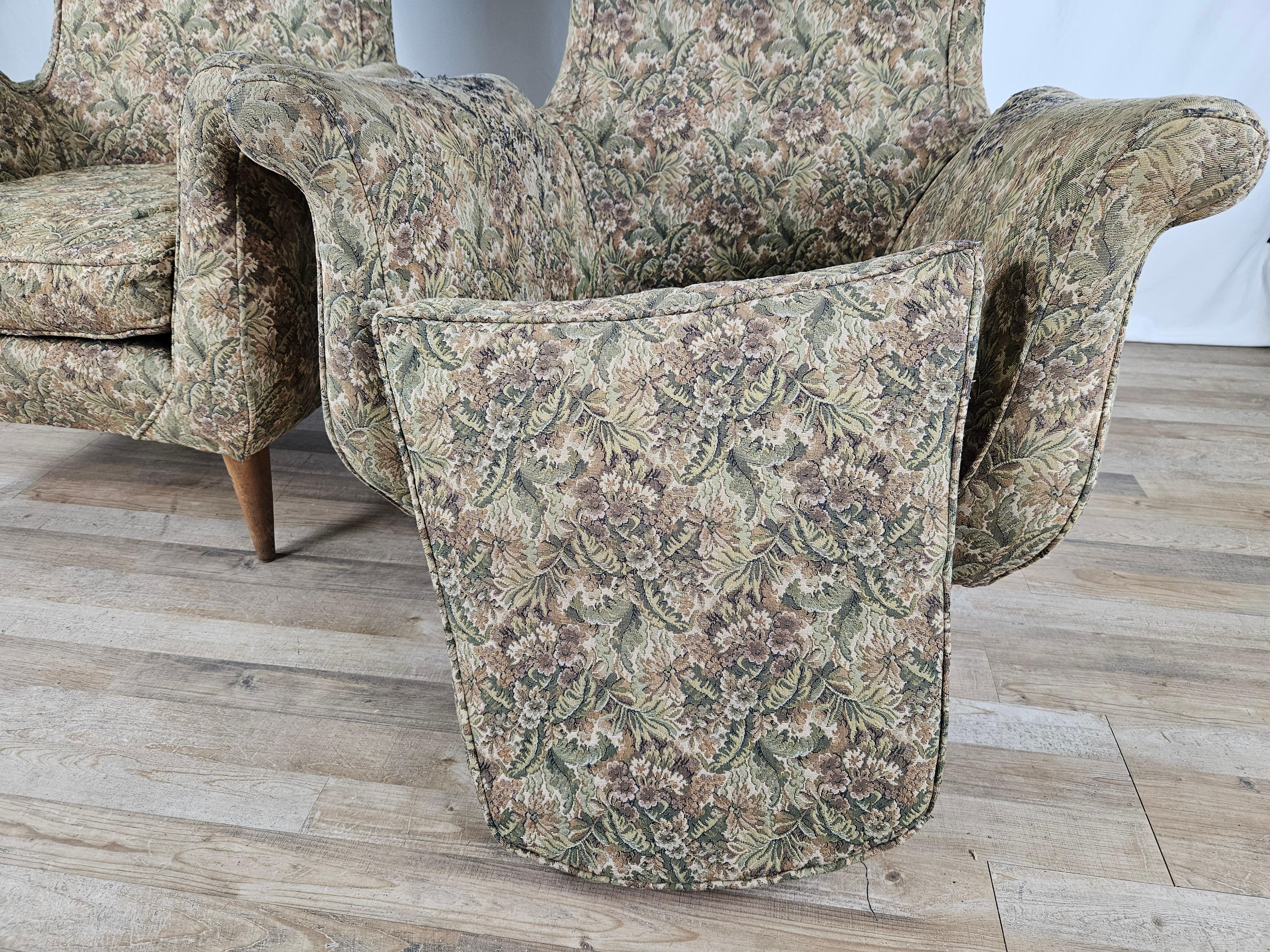 1970s floral fabric armchairs with wooden feet For Sale 11