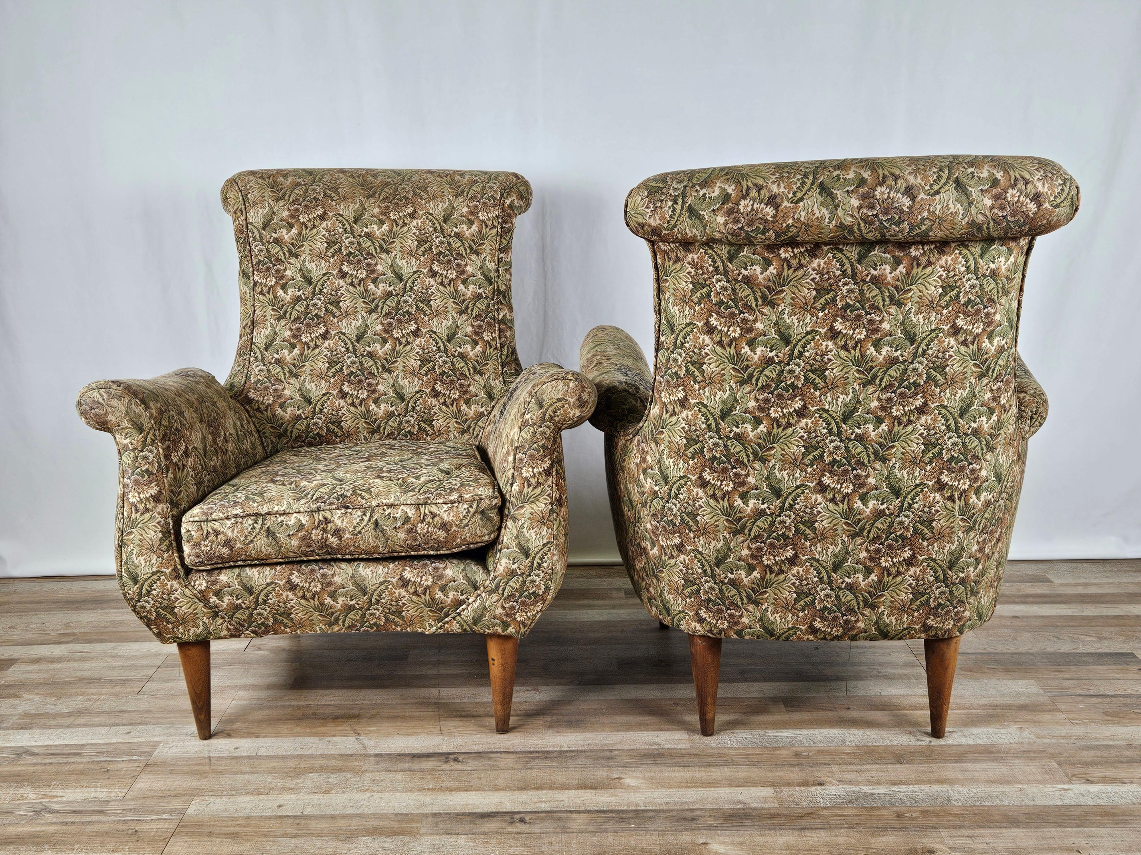 Italian 1970s floral fabric armchairs with wooden feet For Sale