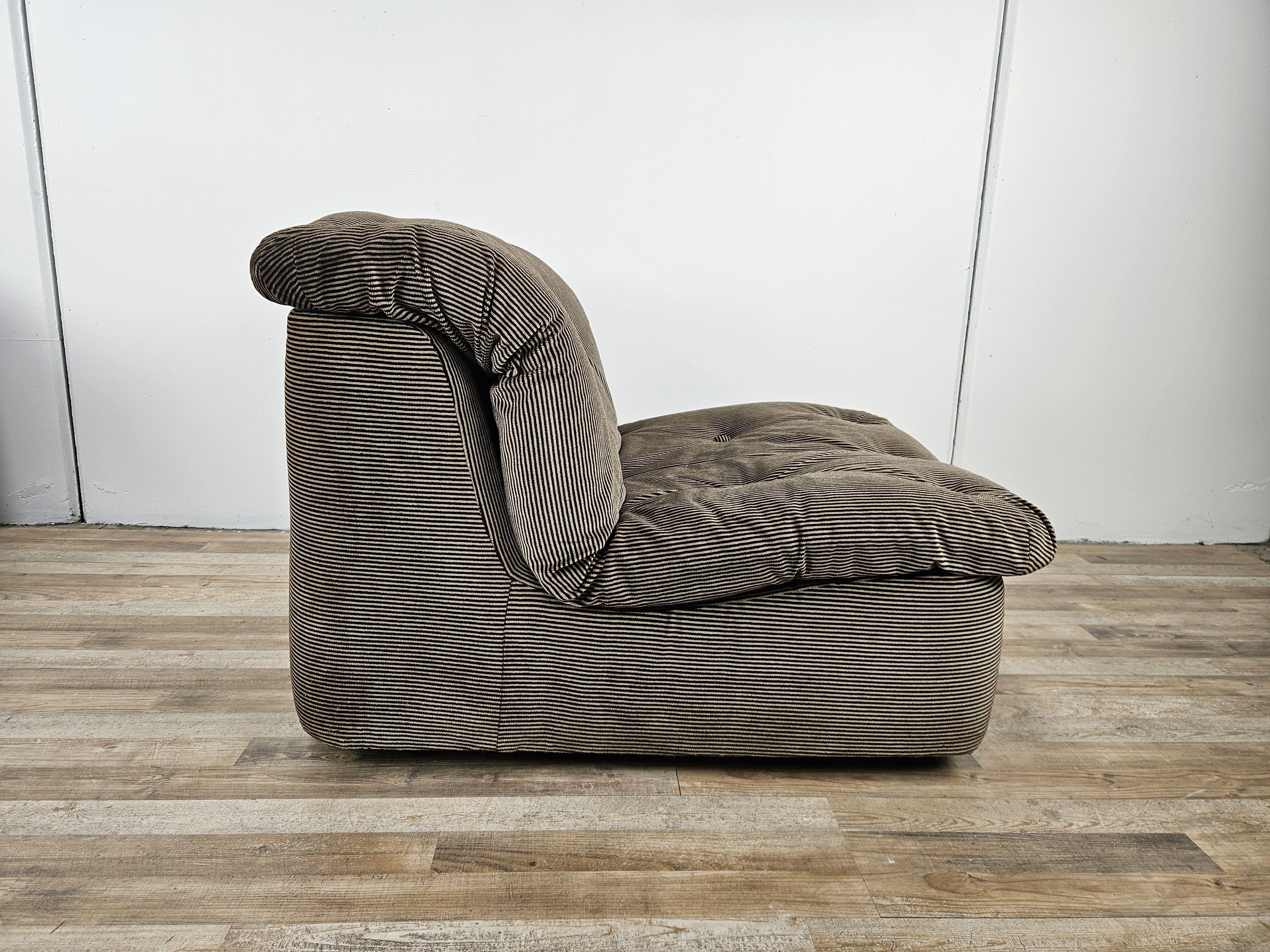 Métal Fauteuils sectionnels italiens en tissu rayé de 1970 en vente