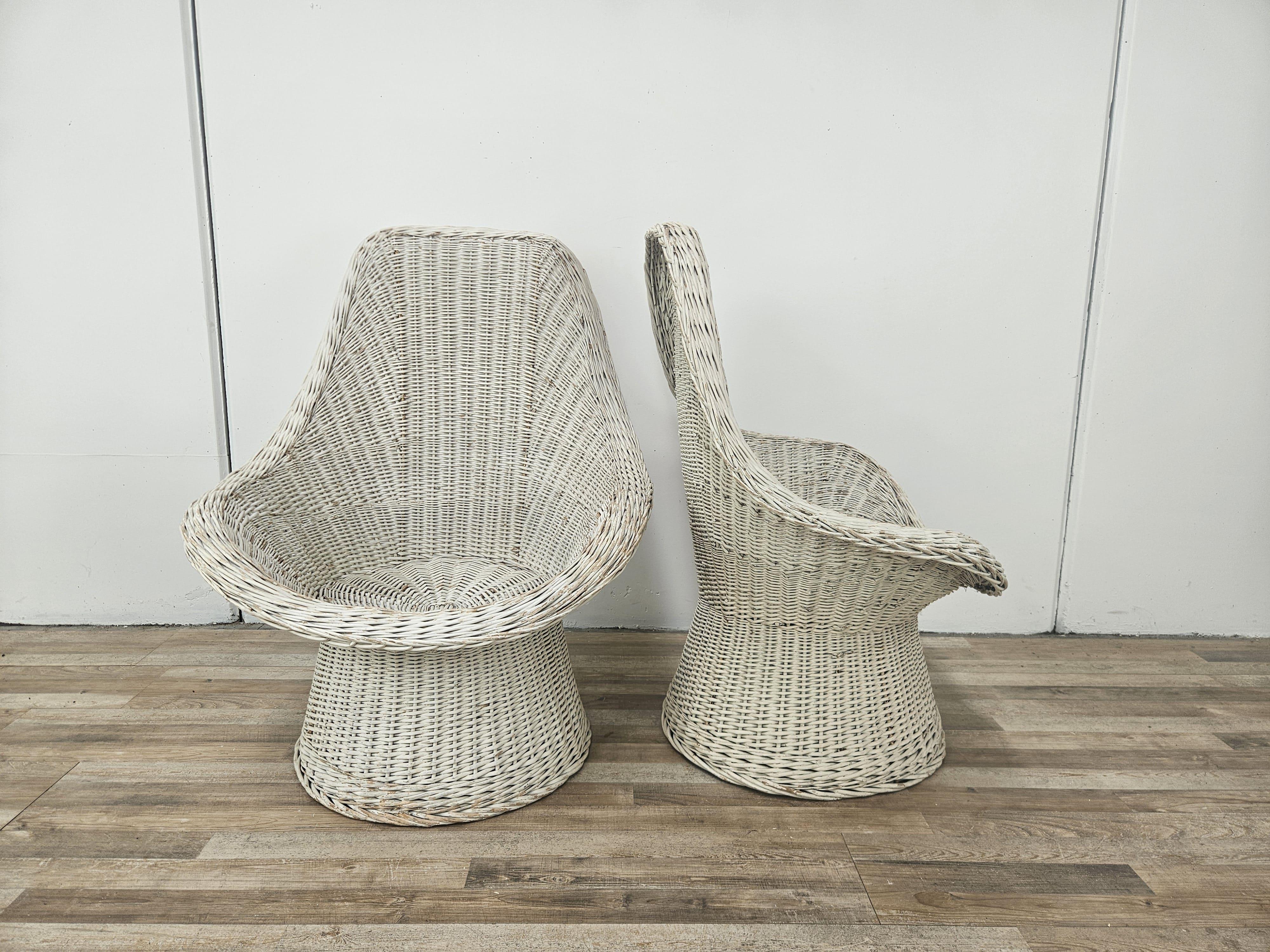 Italian Vintage 1970s white wicker outdoor armchairs For Sale