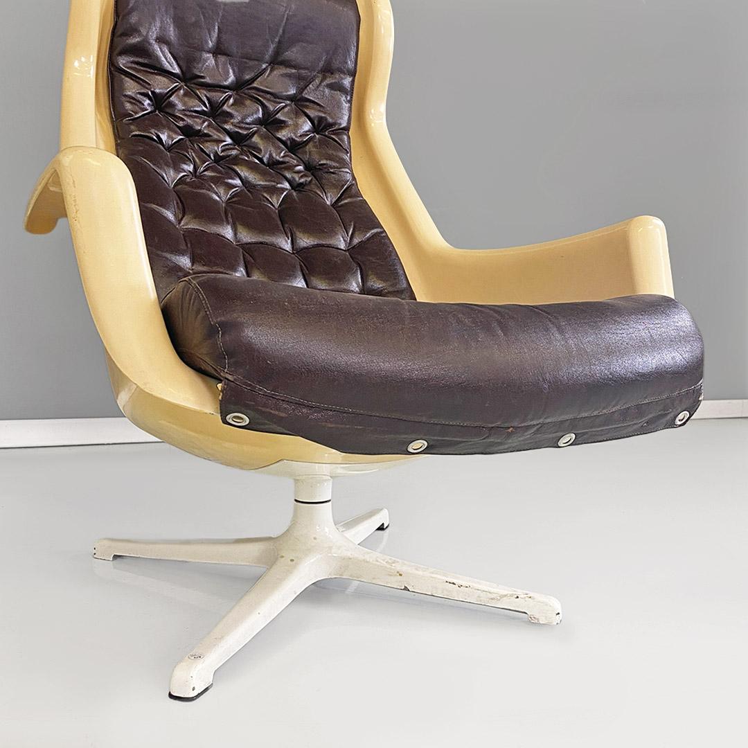Poltrone Galaxy Space Age di Alf Svensson e Yngve Sandsteöm per Dux, 1970 ca. 5