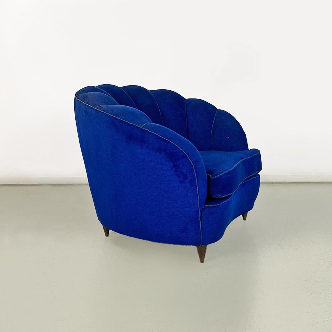 Italian shell armchairs, in electric blue fabric and wooden legs, 1950s For Sale 1
