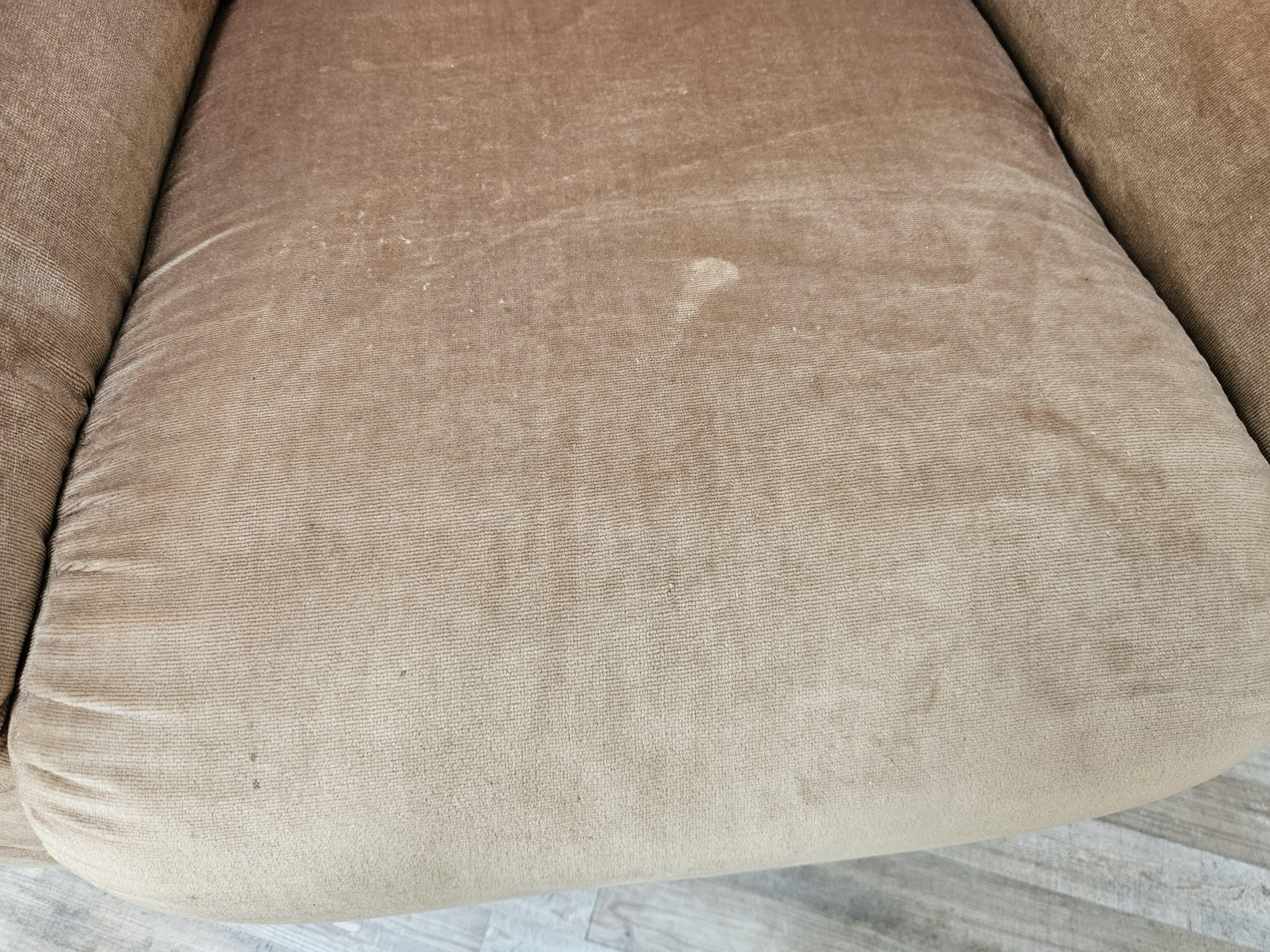 Poltrone italiane vintage in stoffa marrone chiaro, 1970 en venta 4