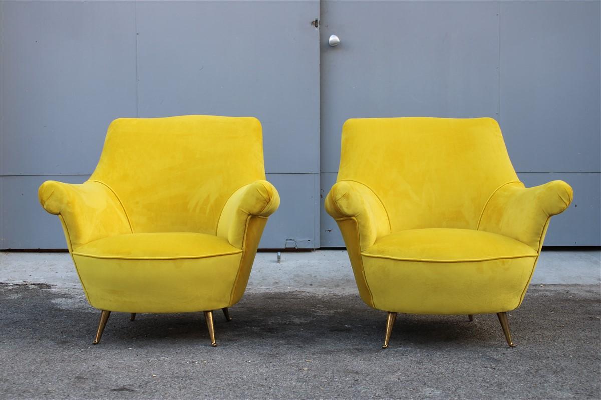 Poltrone Mid-century Isa Bergamo Velluto Giallo piedi Ottone 7