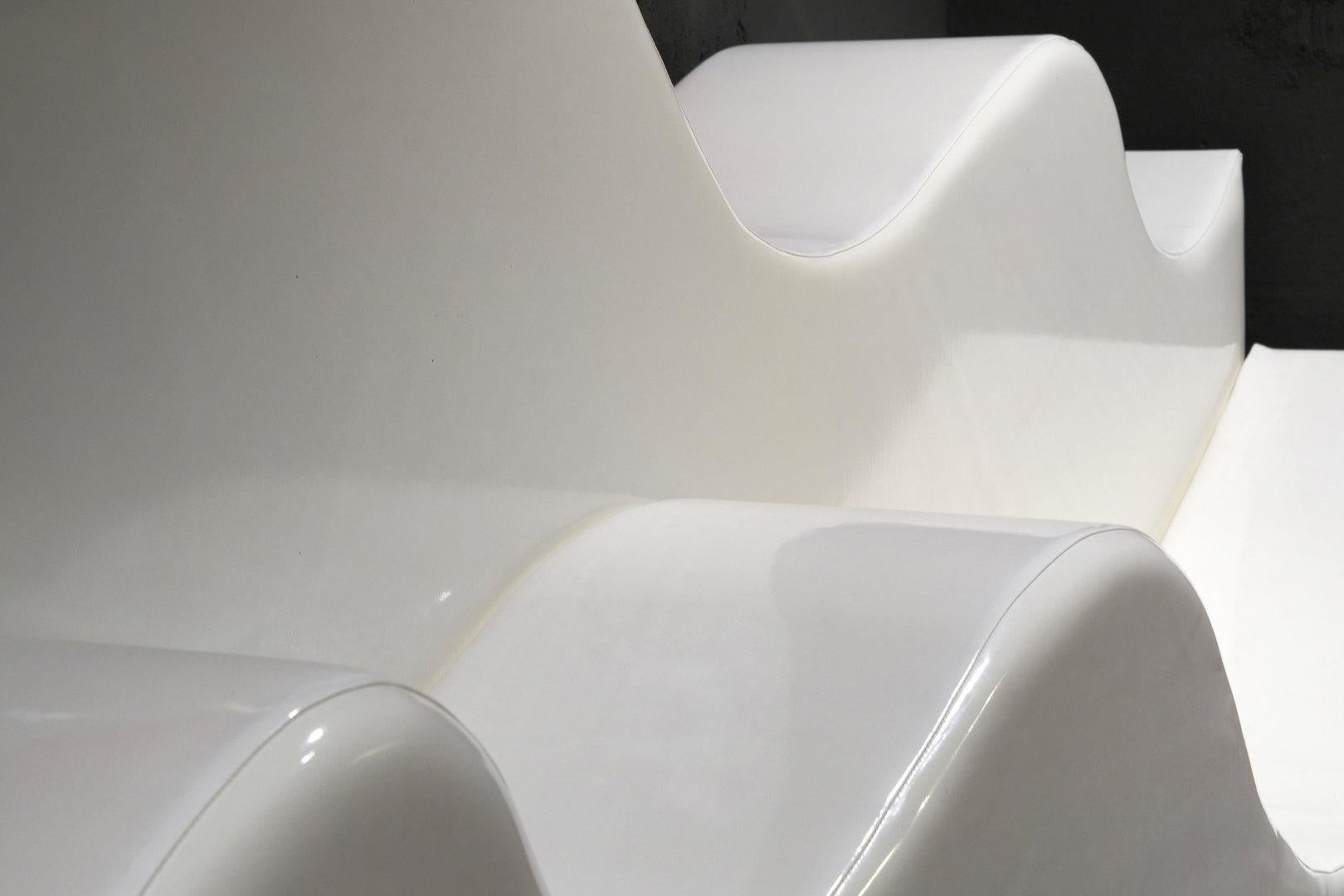 Pelle Poltronova SUPERONDA Dynamic Sofa in Nero di Archizoom Associati in vendita