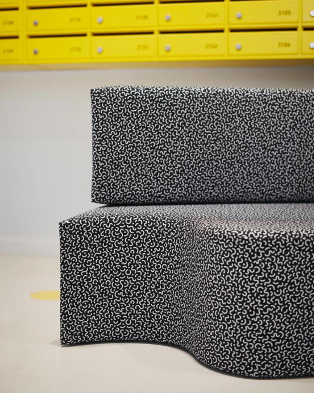 Poltronova SUPERONDA NO-STOP Dynamic Sofa by Archizoom Associati en vente 2