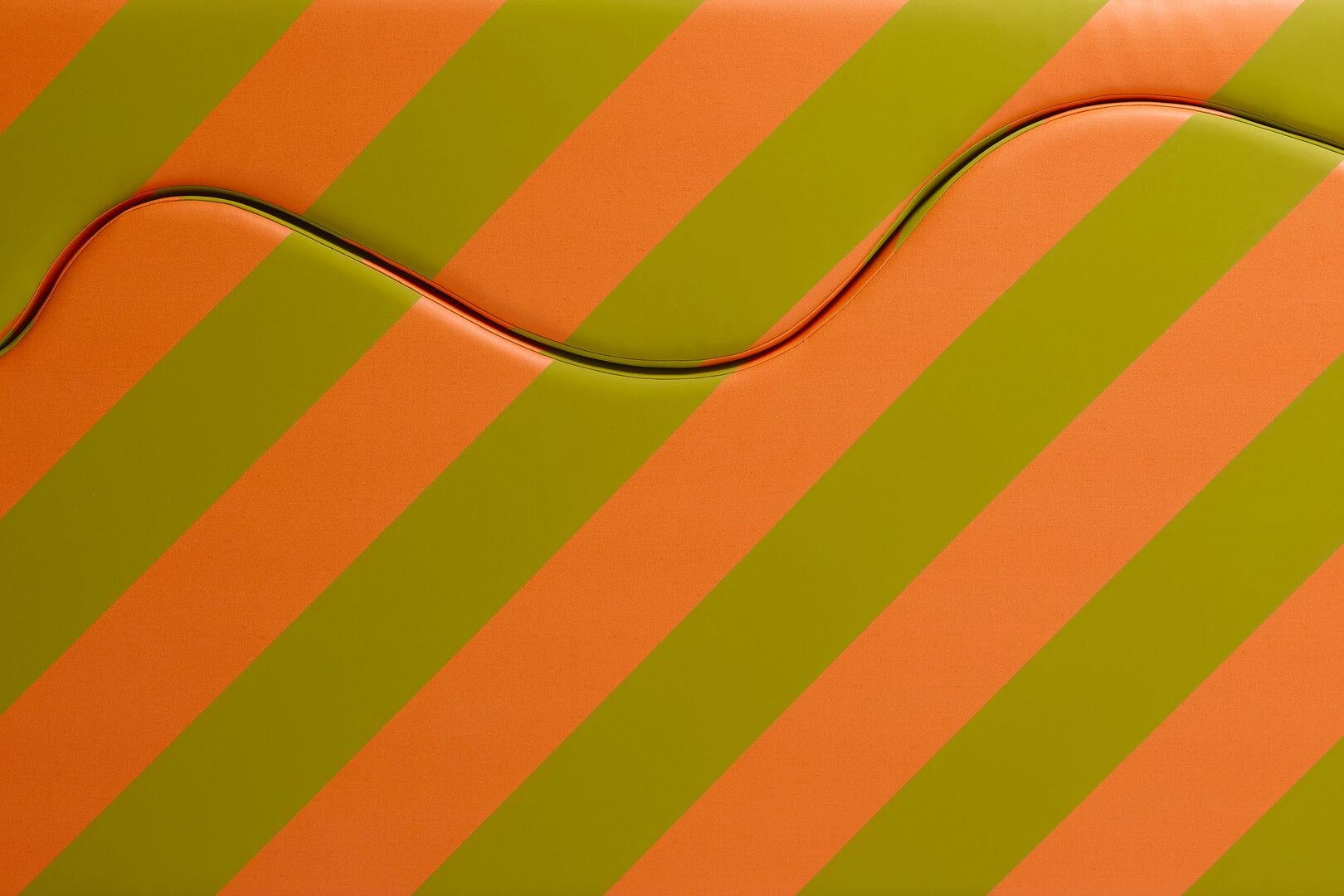 Poltronova SUPERONDA STRIPES Dynamisches Sofa von Archizoom Associati im Zustand „Neu“ im Angebot in Brooklyn, NY