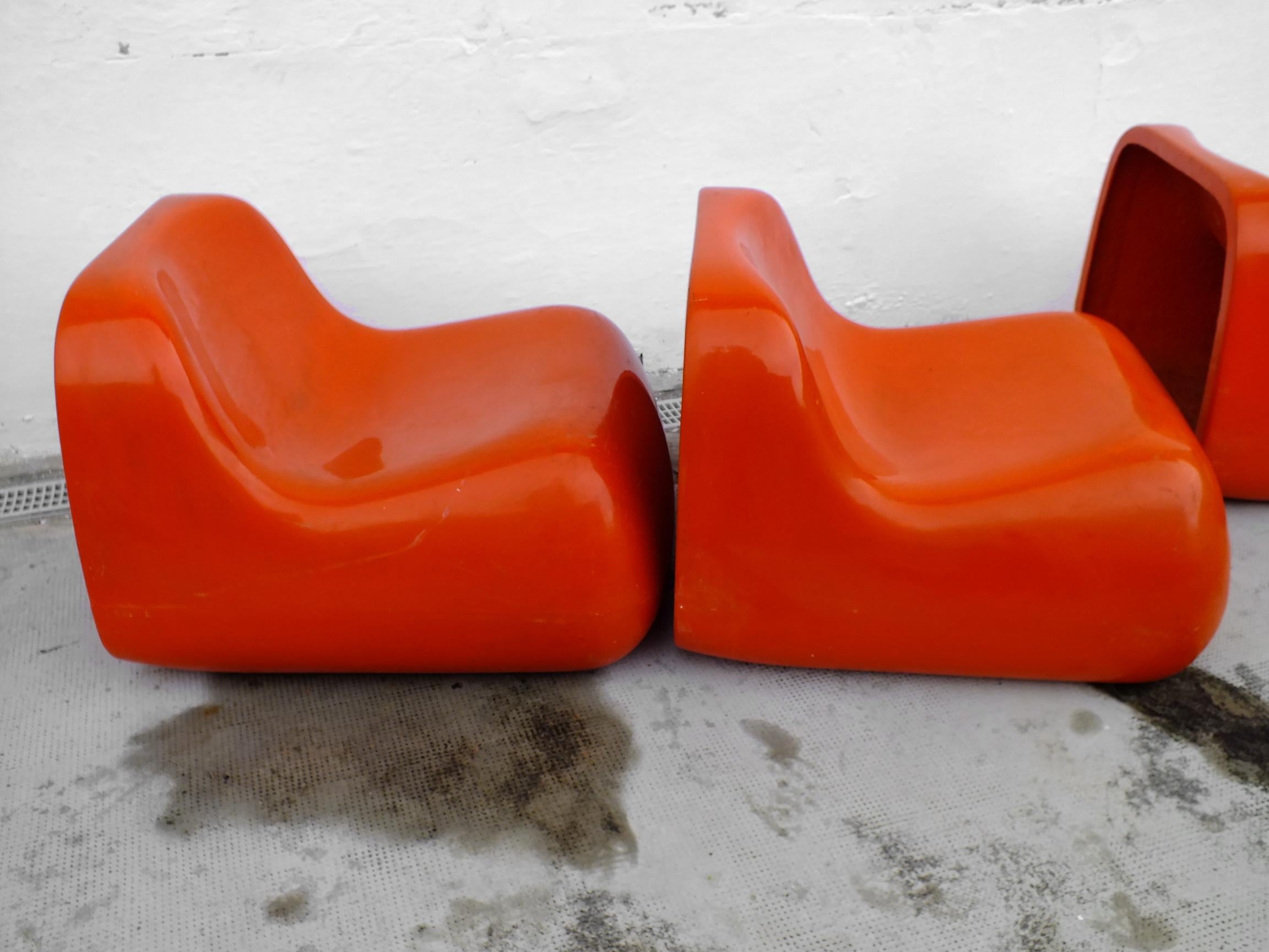 Saporiti Italy year ’68 design Alberto Rosselli two (2)armchair jumbo fiberglass For Sale 3