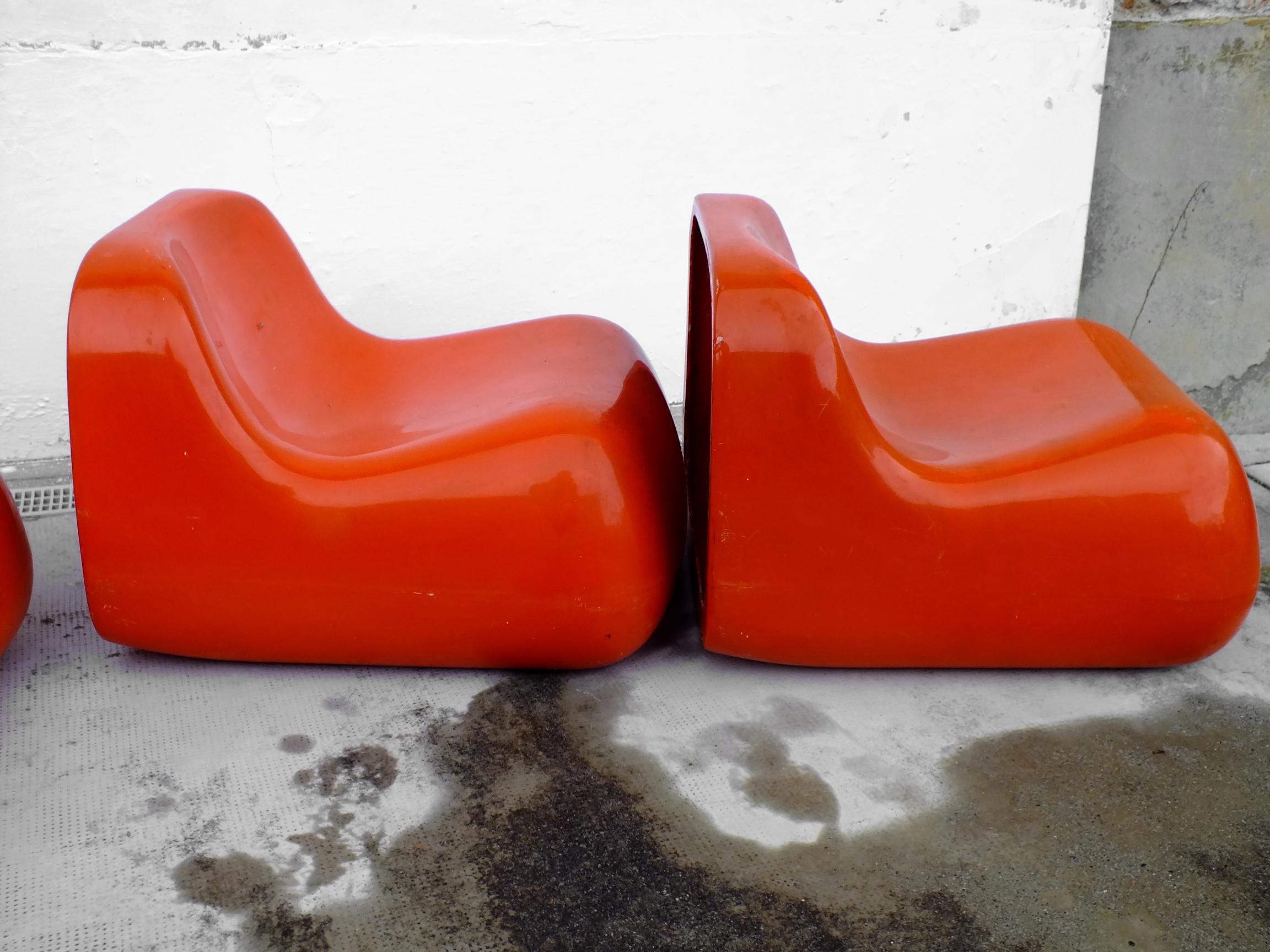 Saporiti Italy year ’68 design Alberto Rosselli two (2)armchair jumbo fiberglass For Sale 4