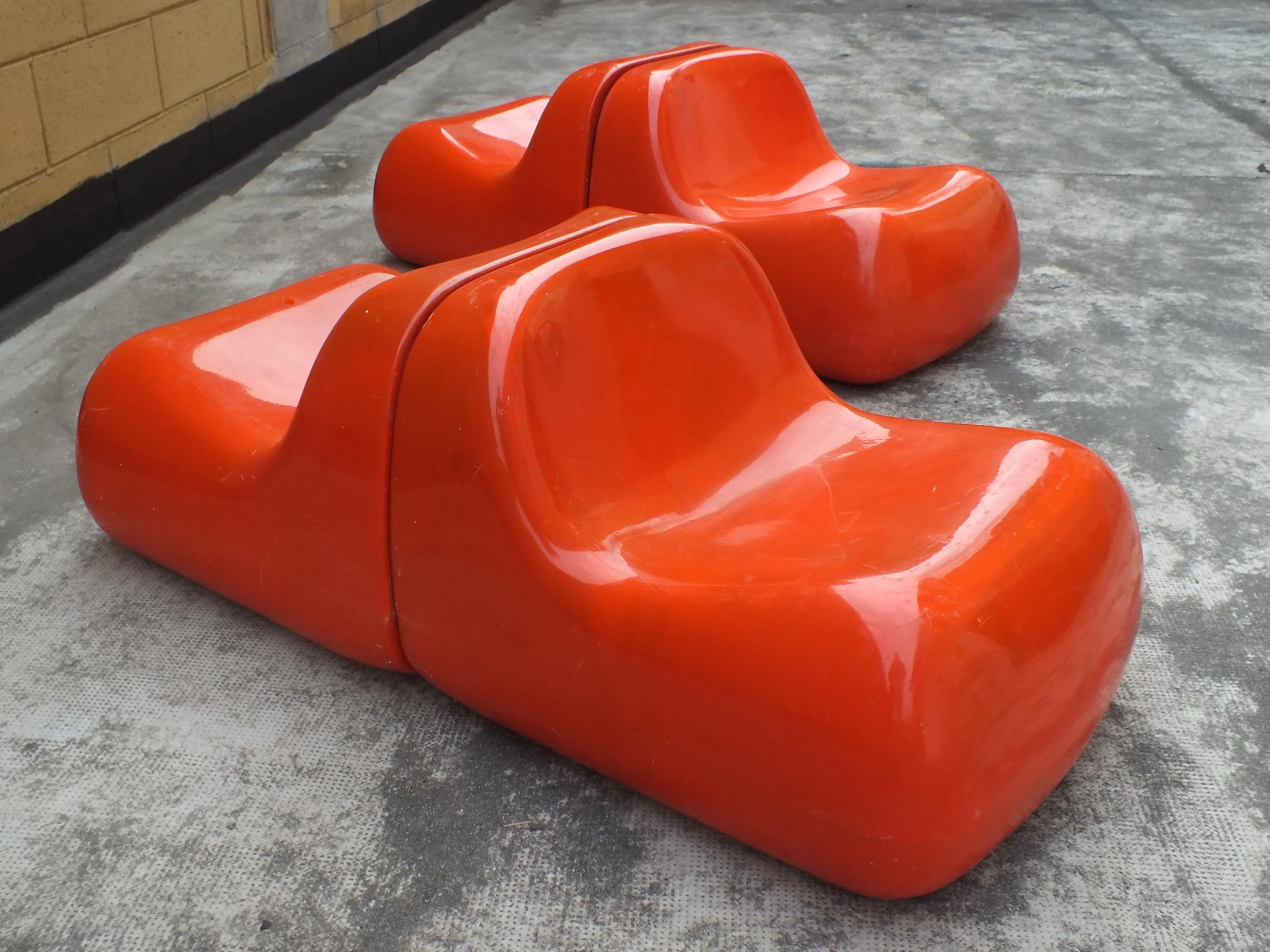 Modern Saporiti Italy year ’68 design Alberto Rosselli two (2)armchair jumbo fiberglass For Sale