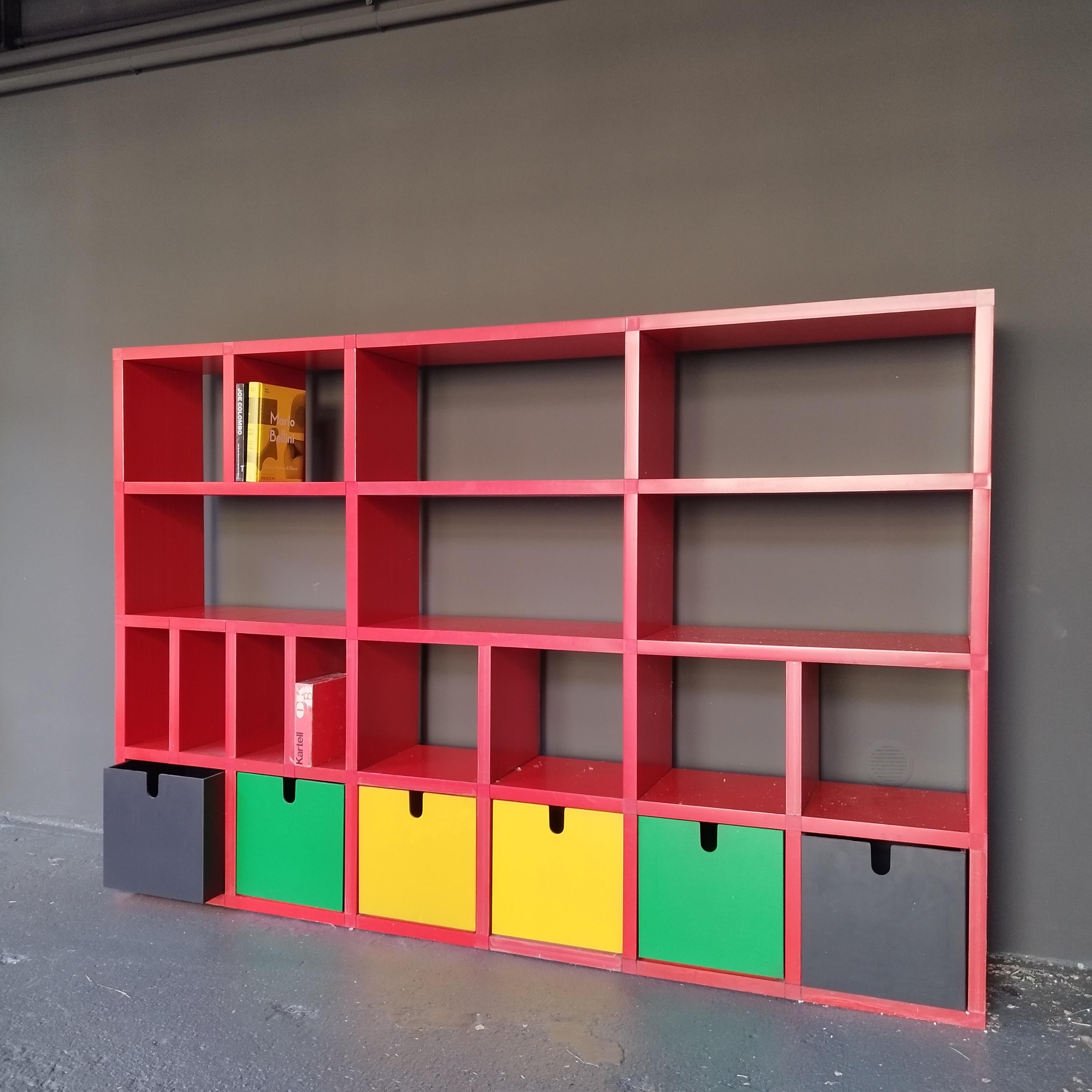 Polvara modular bookcase by Giulio Polvara For Kartell