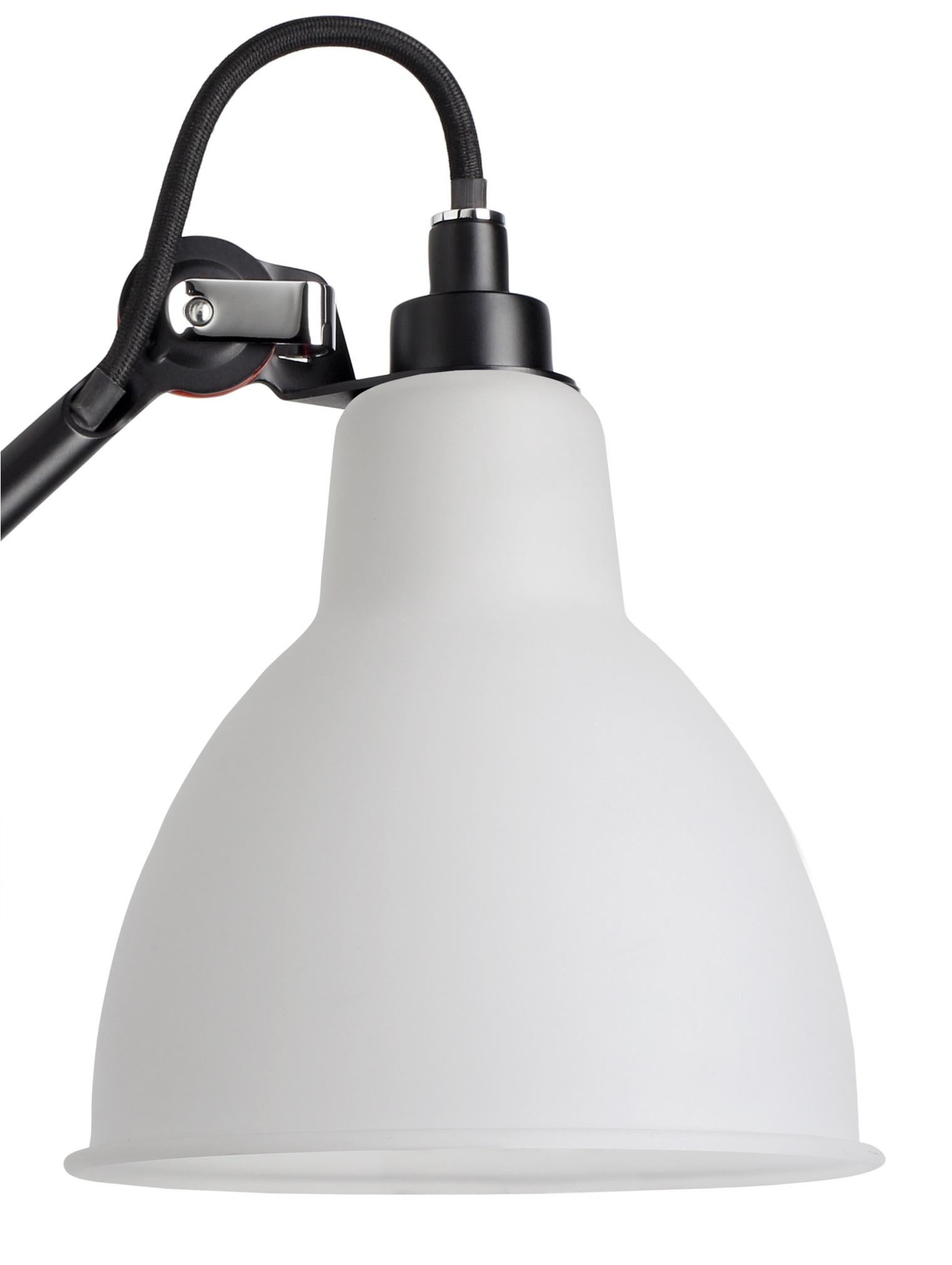 Postmoderne Lampe en polycarbonate Lampe Gras N° 304 de Bernard-Albin Gras en vente