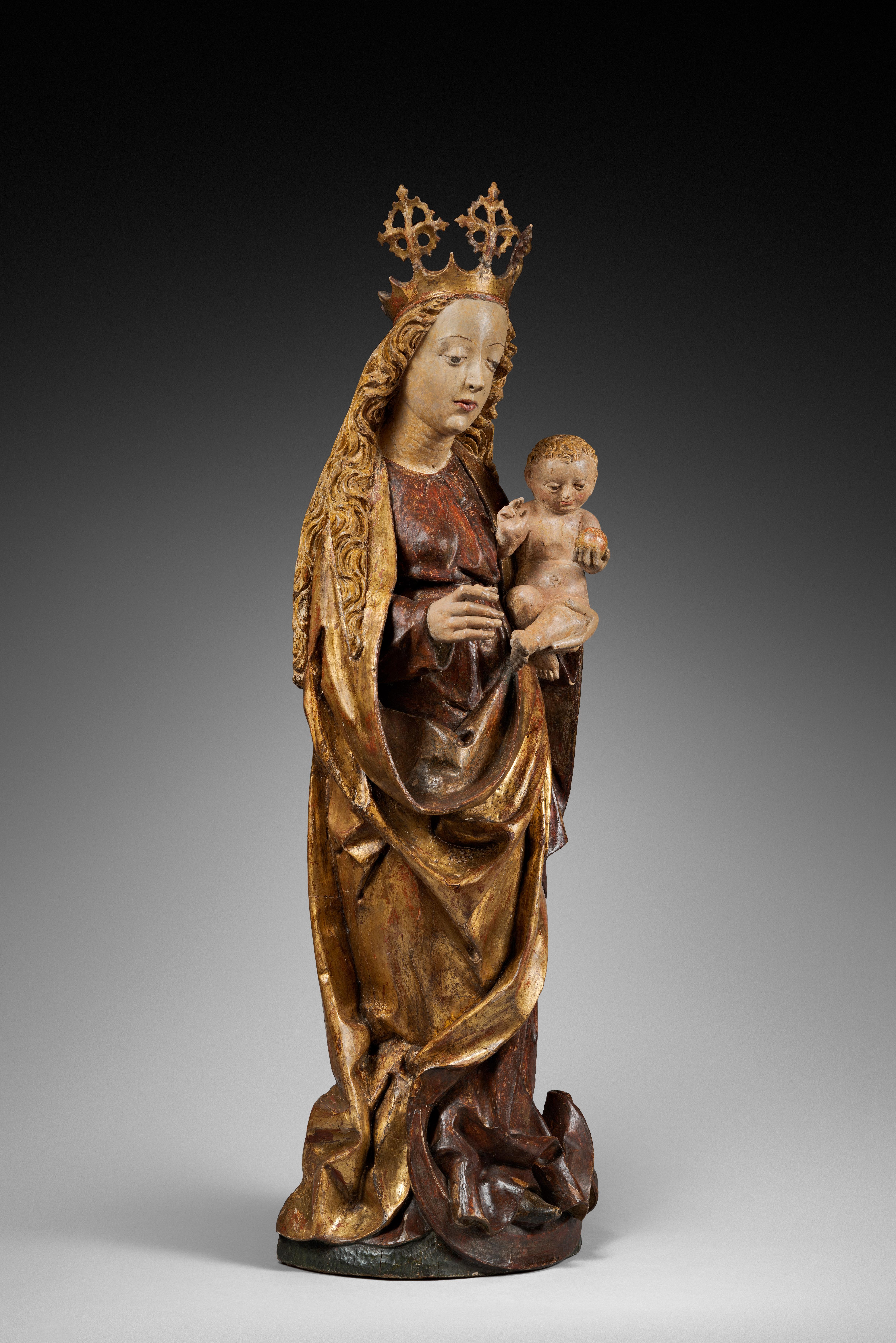 Gothique Vierge à l'Enfant en bois sculpté polychrome du XVe siècle en vente
