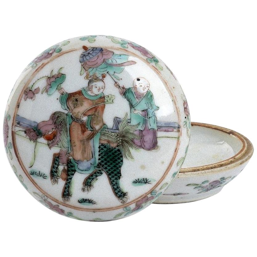 Polychrome Chinese Porcelain Box with Lid, China, Early 20th Century For Sale