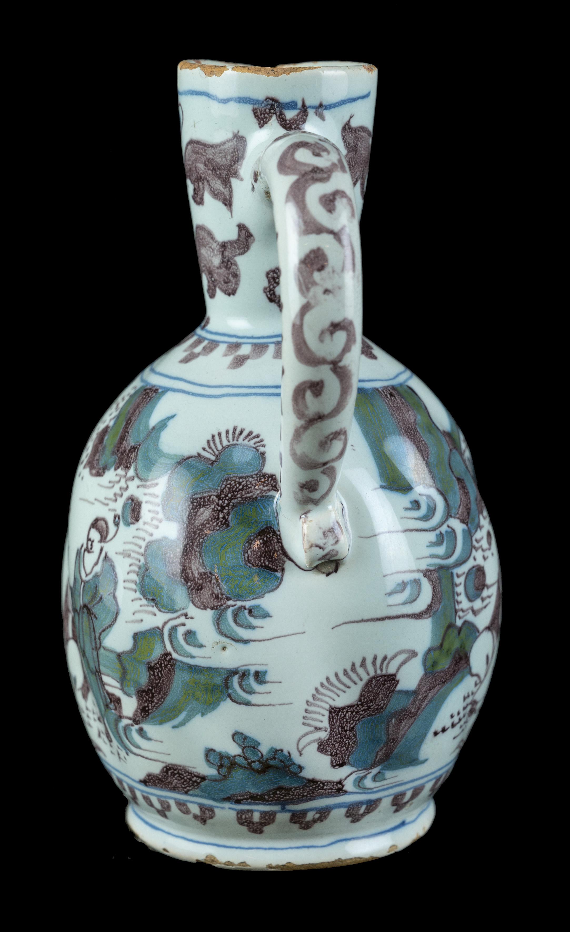 Polychrome Chinoiserie Wine Jug with Turned Body, Delft, circa 1680 In Good Condition For Sale In Verviers, BE