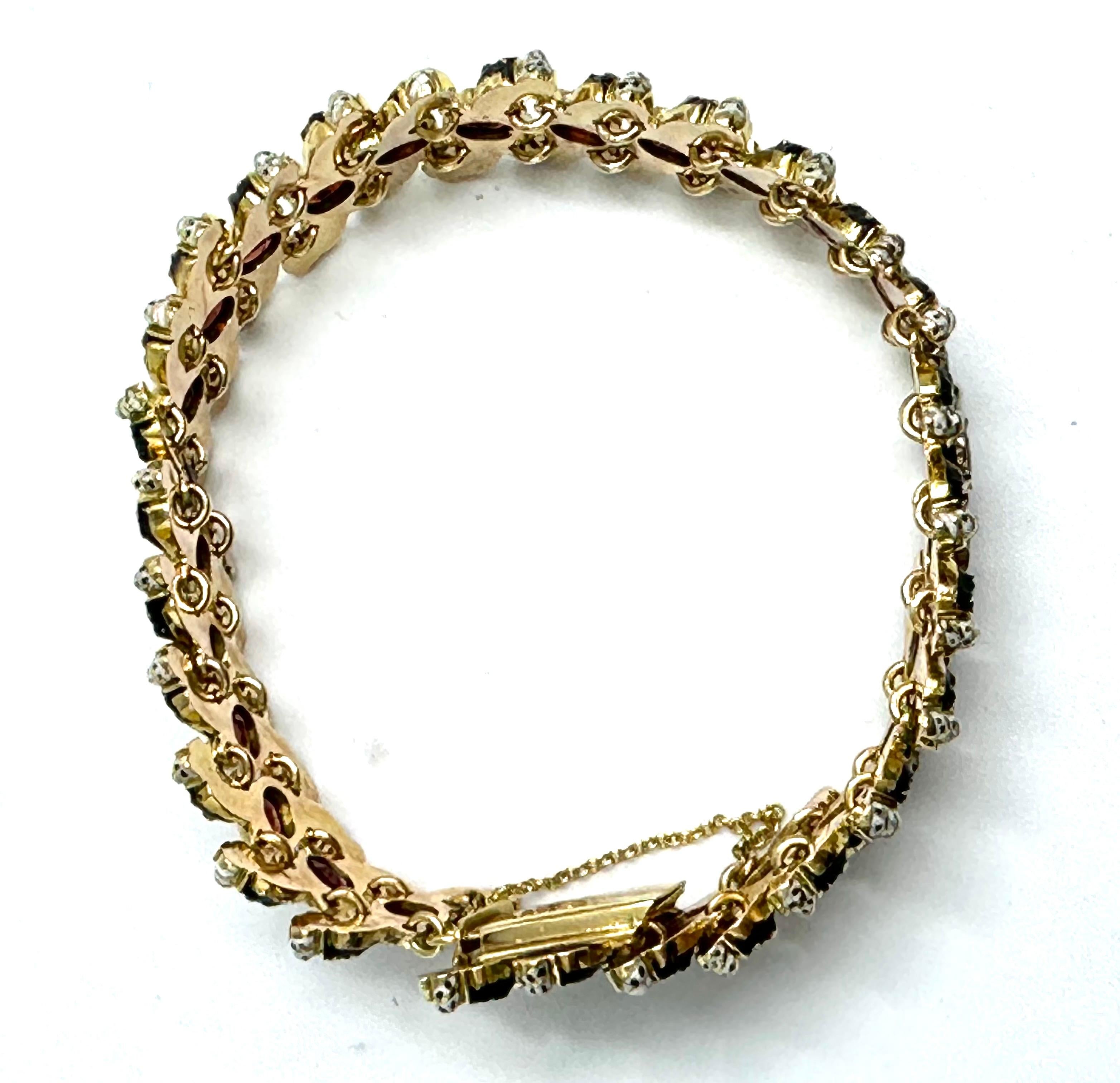 Taille ovale Bracelet en or « Moretti » en émaux polychromes en vente