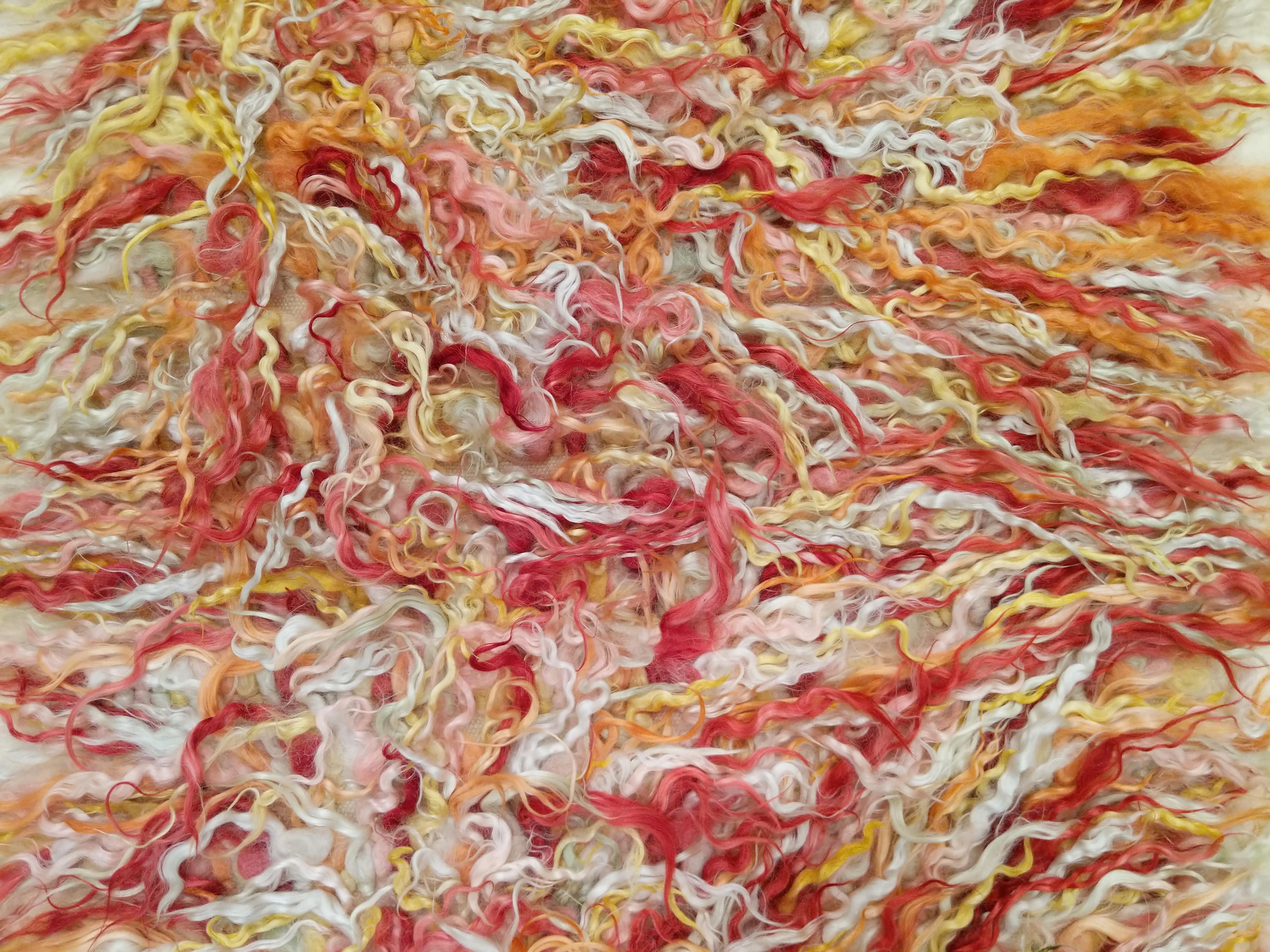 Turco Tappeto Runner Anatolian in lana d'angora Filikli policroma disegnato da Pini Leibovich in vendita