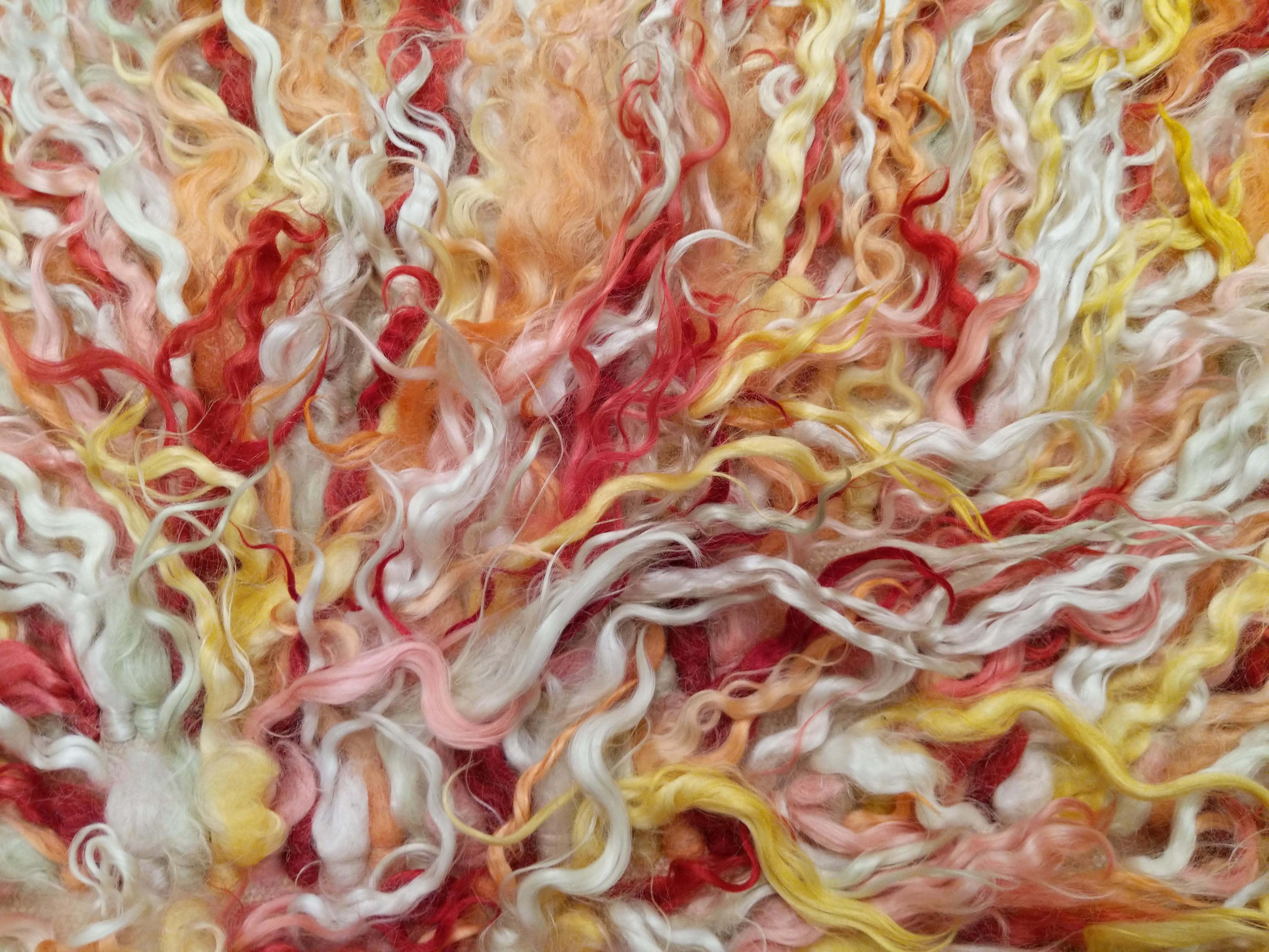 Angora Tappeto Runner Anatolian in lana d'angora Filikli policroma disegnato da Pini Leibovich in vendita