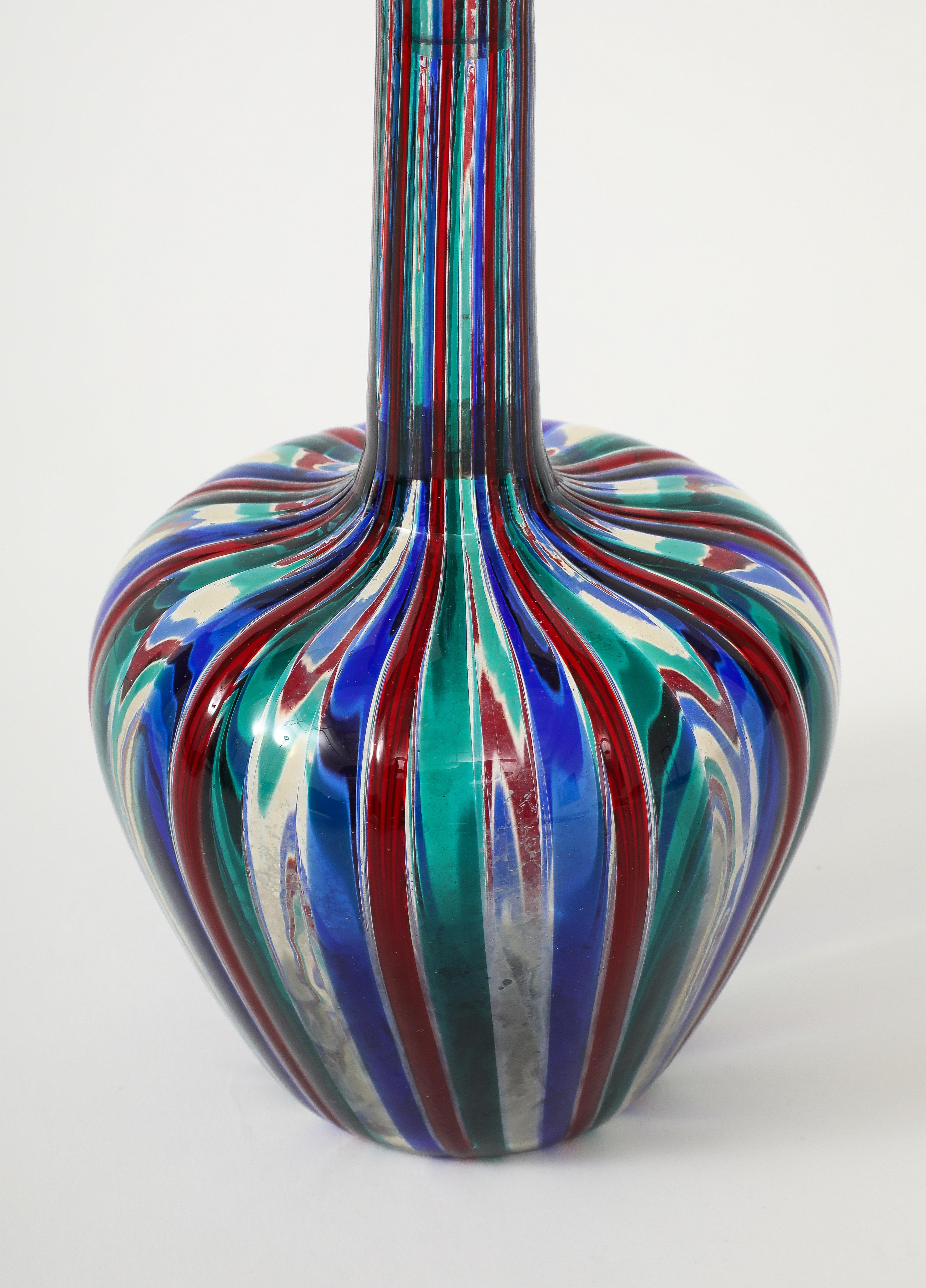 Milieu du XXe siècle Boîte en verre polychrome attribuée à Gio Ponti pour Venini en vente