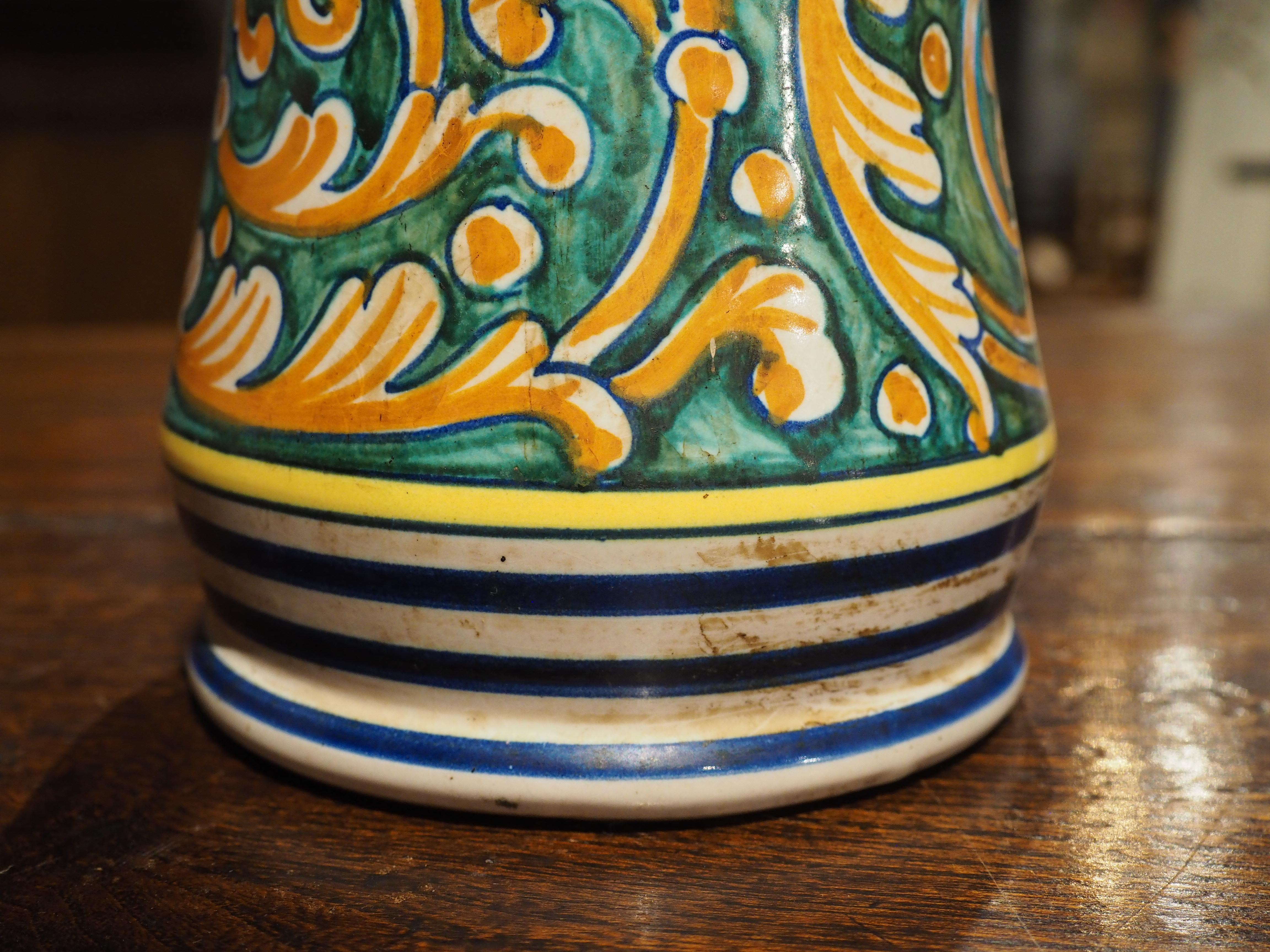 Vaso di Albarello italiano policromo con decorazioni a fogliame, fine XIX secolo in vendita 3