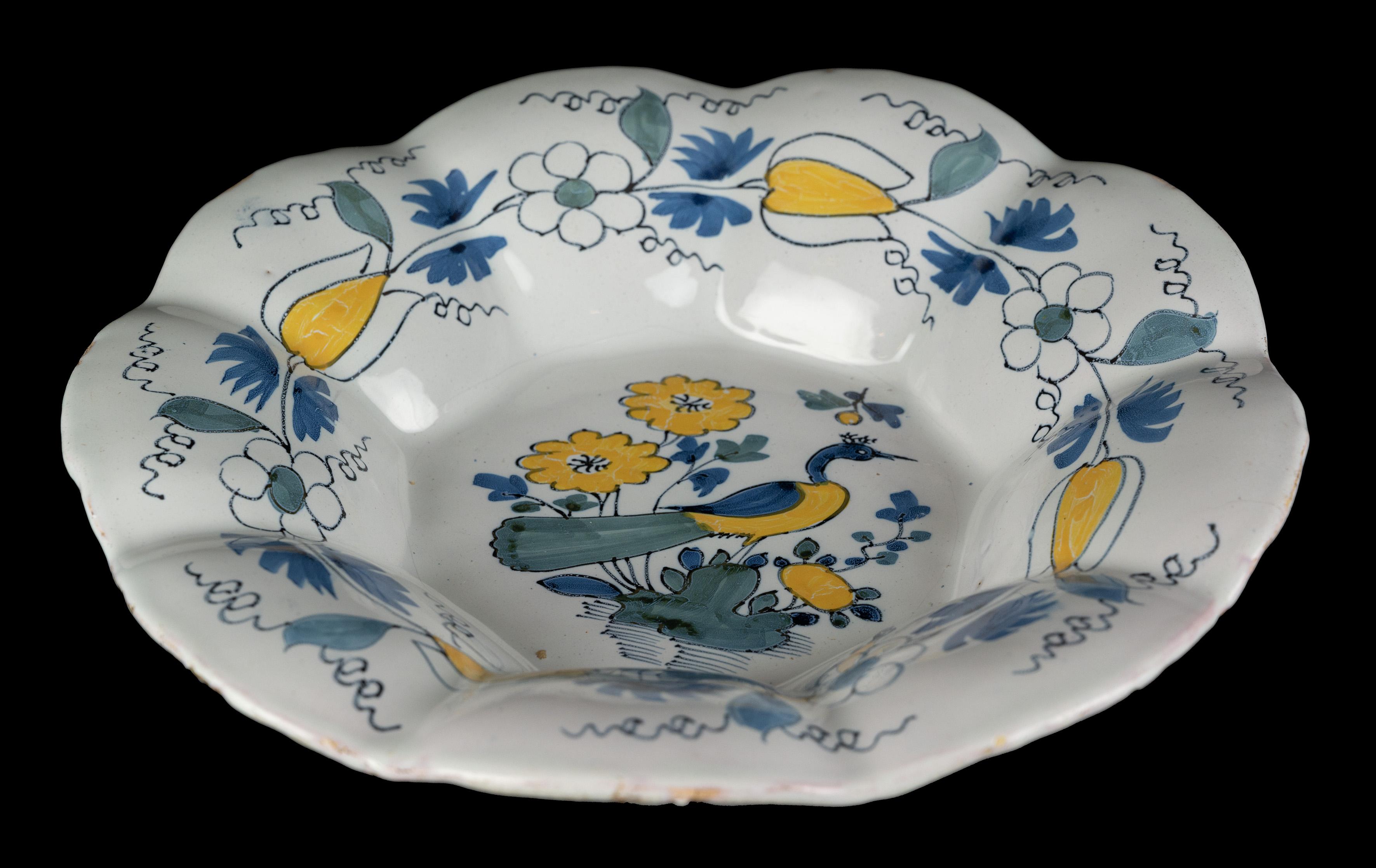Polychrome Lobed Dish with Peacock. Delft, circa 1680 For Sale 2