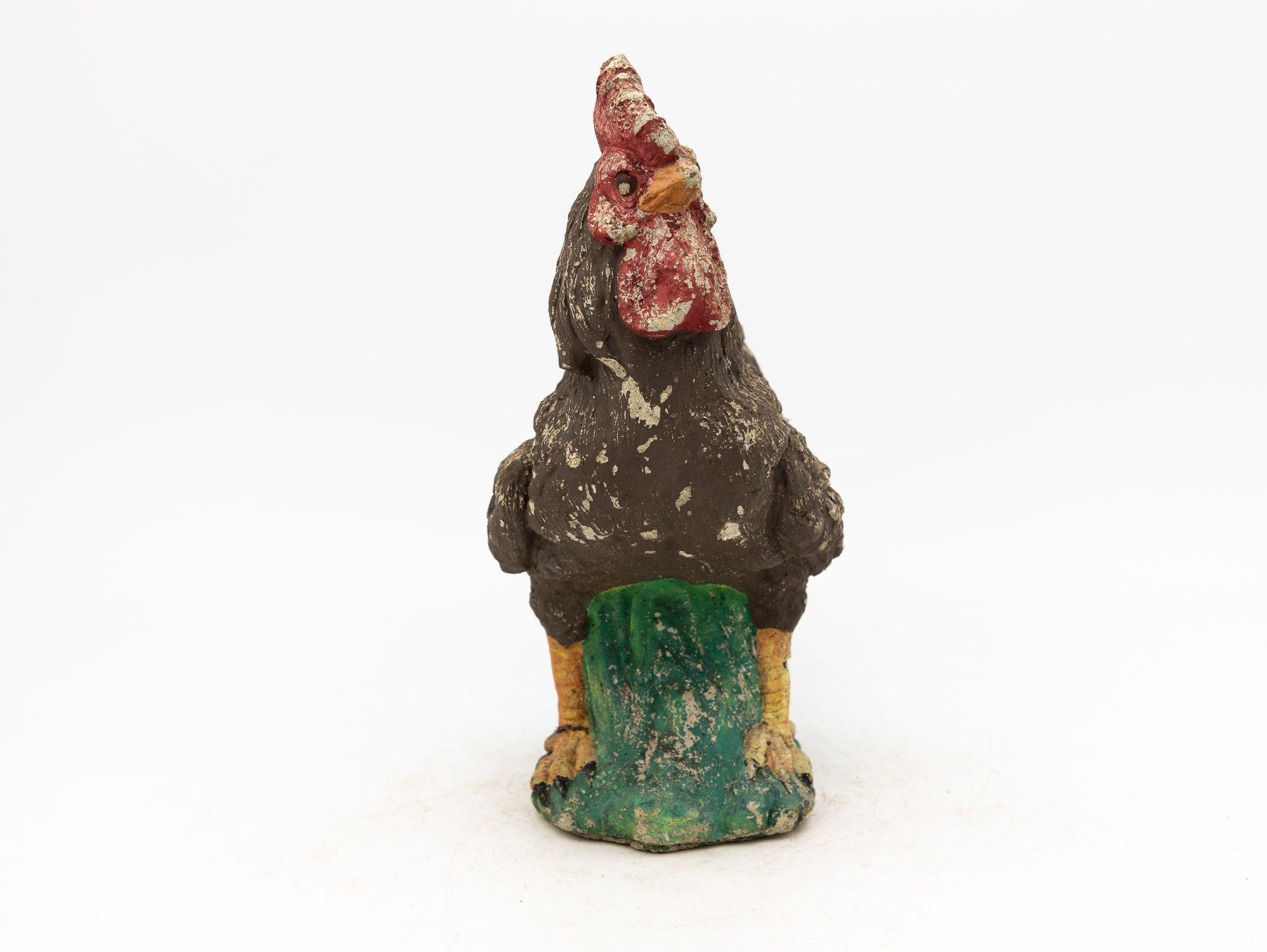 Polychromer französischer Landhaus Hahn aus Stein, Mitte des 20. Jahrhunderts im Angebot 1