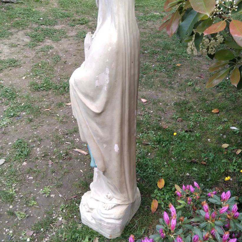 statue de la Vierge Notre-Dame de Lourdes en terre cuite polychrome État moyen - En vente à TARBES, FR