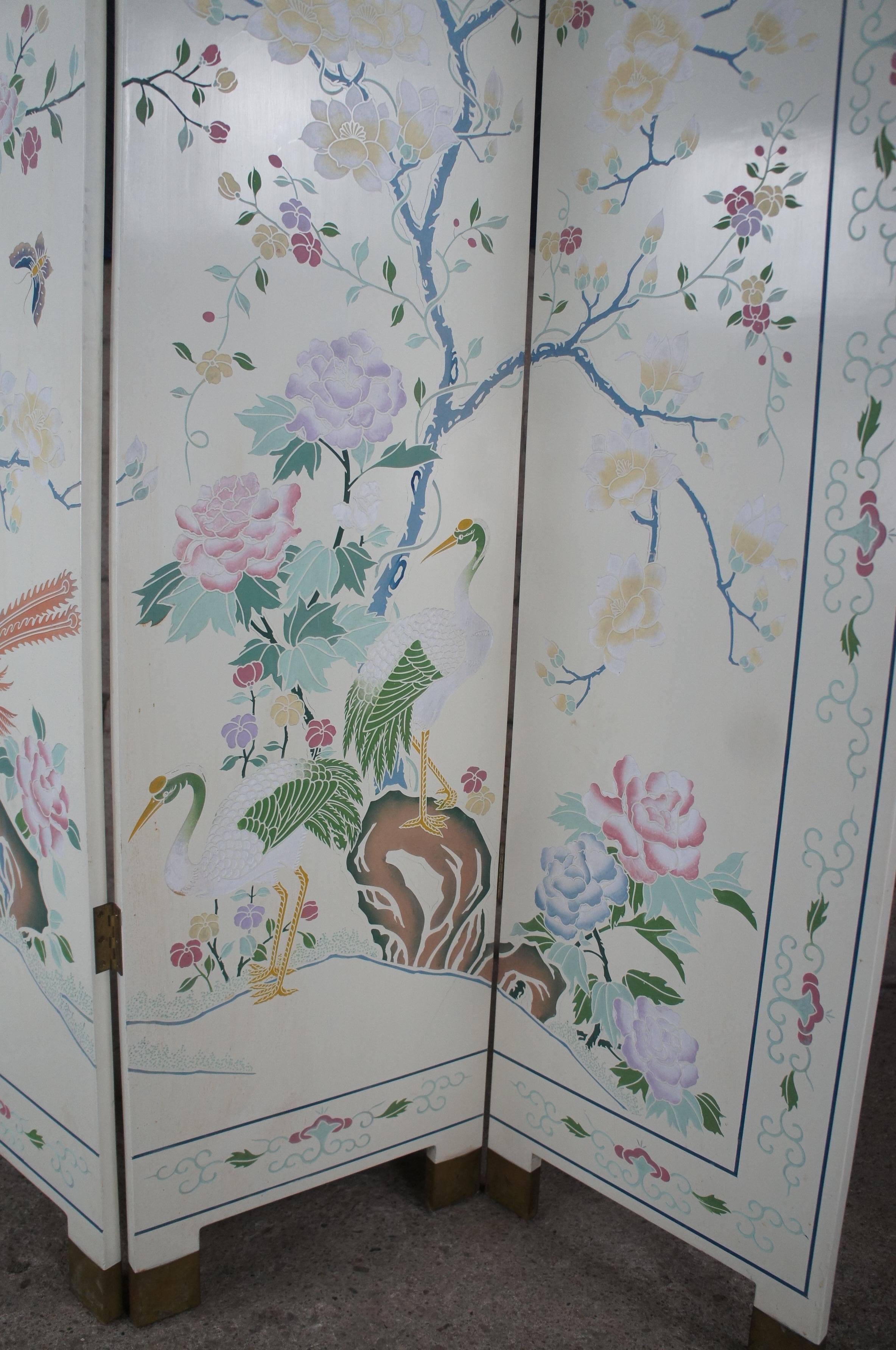 Polychrome White Lacquer Hong Kong Chinoiserie Folding Screen Room Divider Birds In Good Condition In Dayton, OH