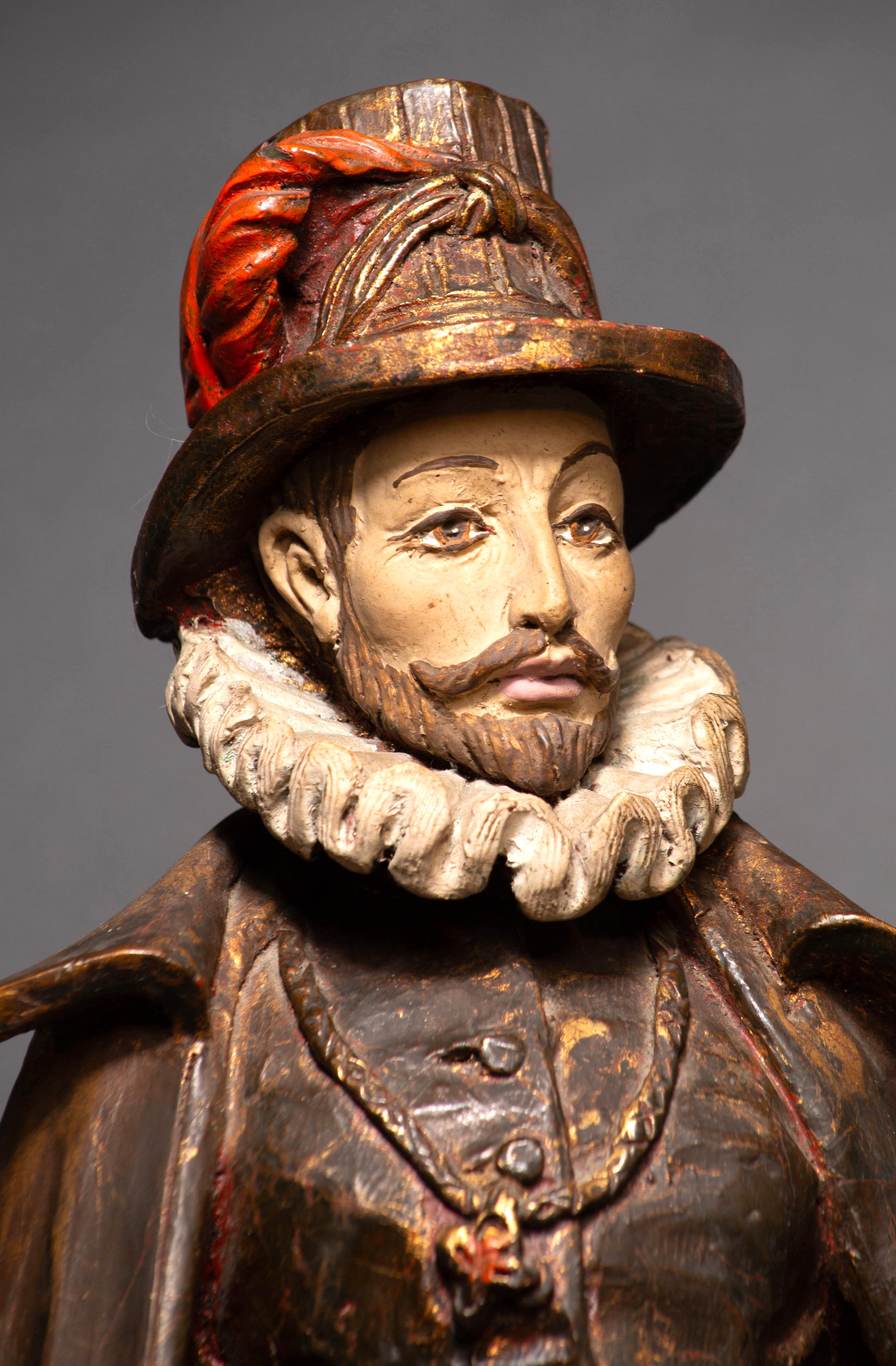Statua in legno policromo, Nobile di corte del Rinascimento francese, XIX secolo in vendita 7