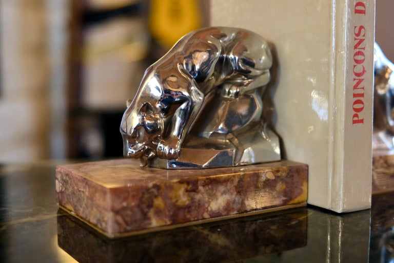 French Polychromed Art Deco Bookends with Drinking Panthers on Red Marble, France 1930s For Sale