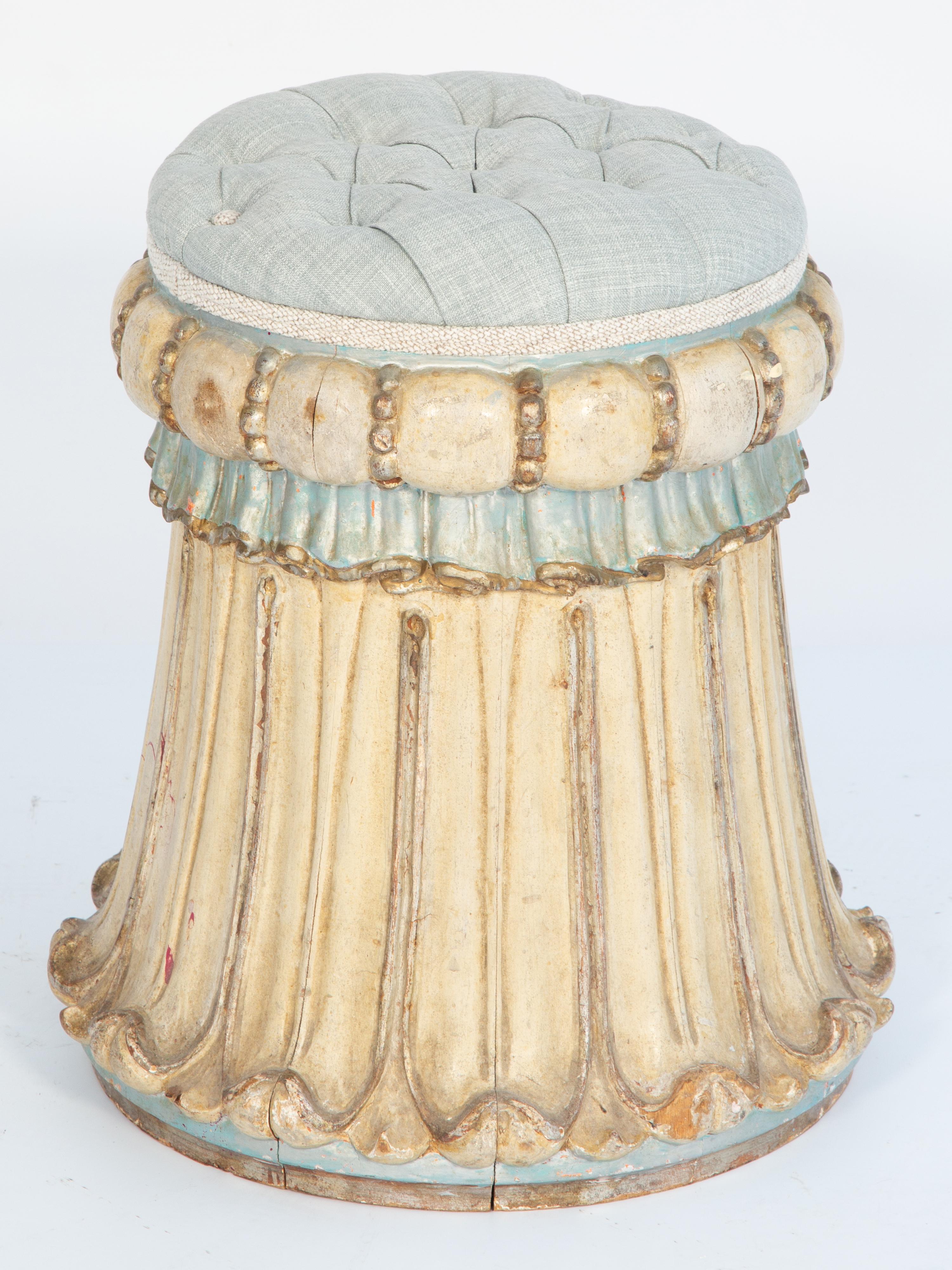Polychromed Venetian Stool Carved as a Tassel with Round Seat In Good Condition For Sale In West Palm Beach, FL