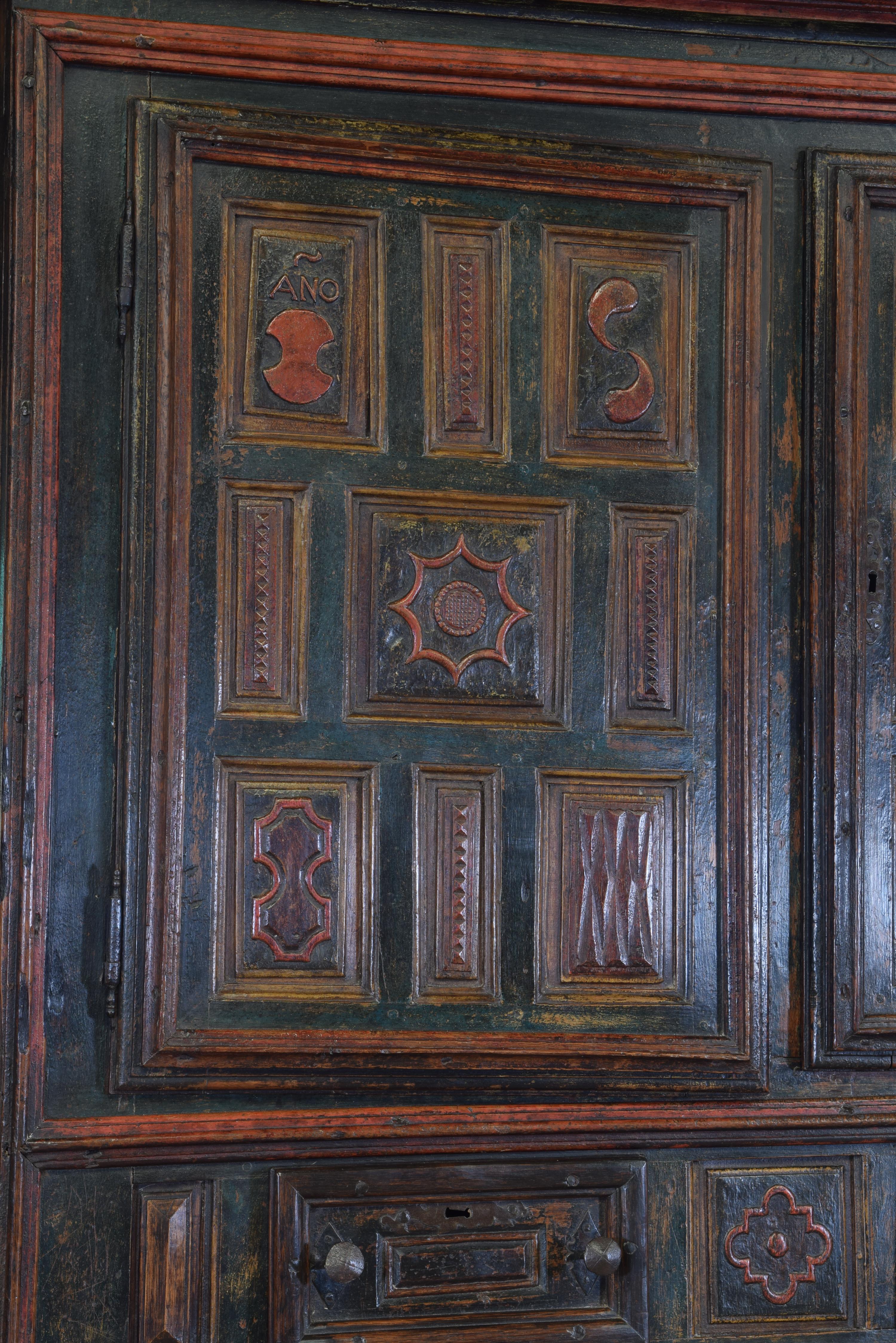 Polychromed Wood and Iron Cupboard. Spain, 1773. Dated In Good Condition In Madrid, ES